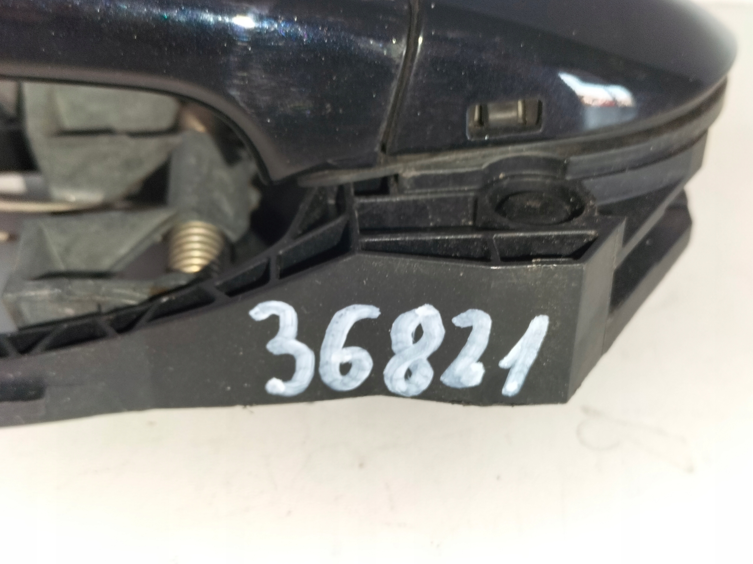 KĽUČKA LAVÝCH ZADNÝCH DVERÍ VW PASSAT B7 10-14