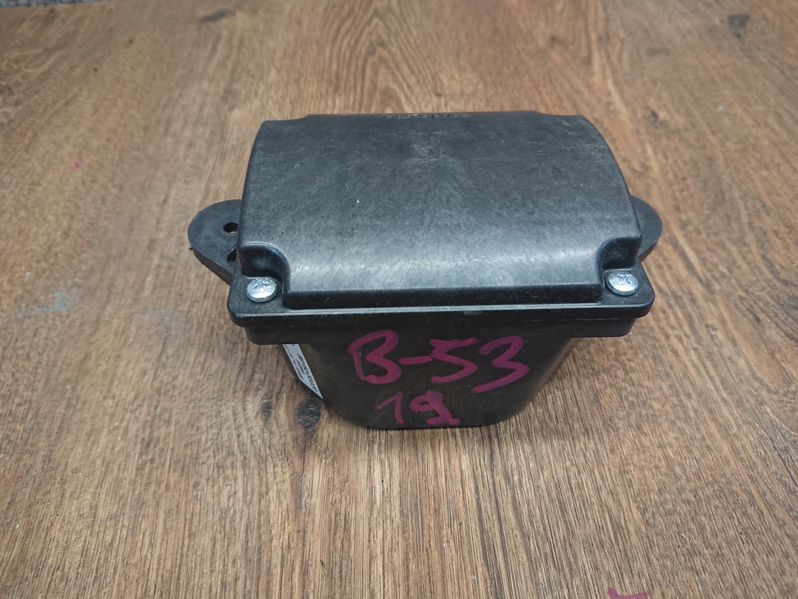LEXUS IS300H REPRODUKTOR 86150-53020