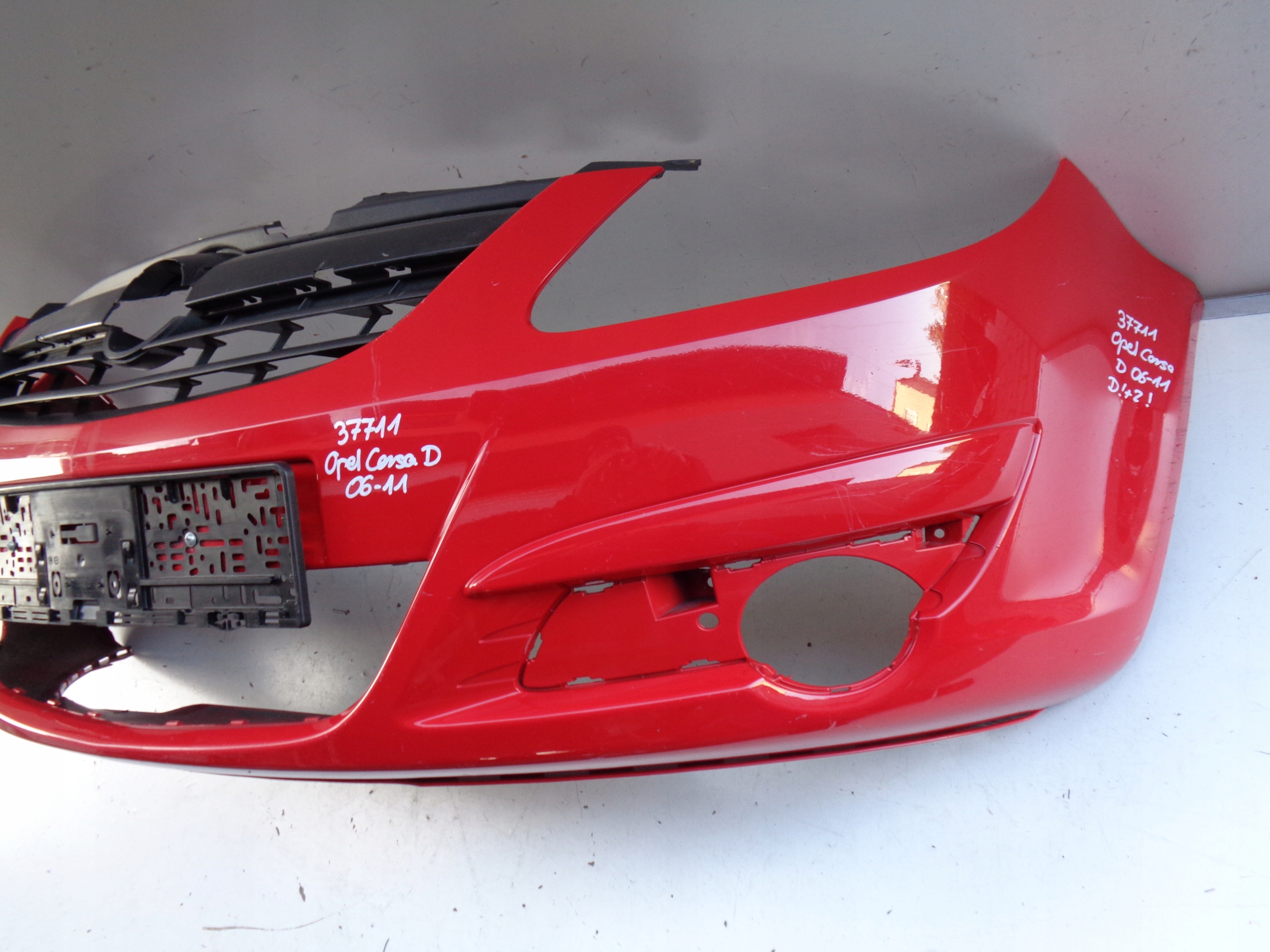 PREDNÝ NÁRAZNÍK OPEL CORSA D 06-11 NR 37711