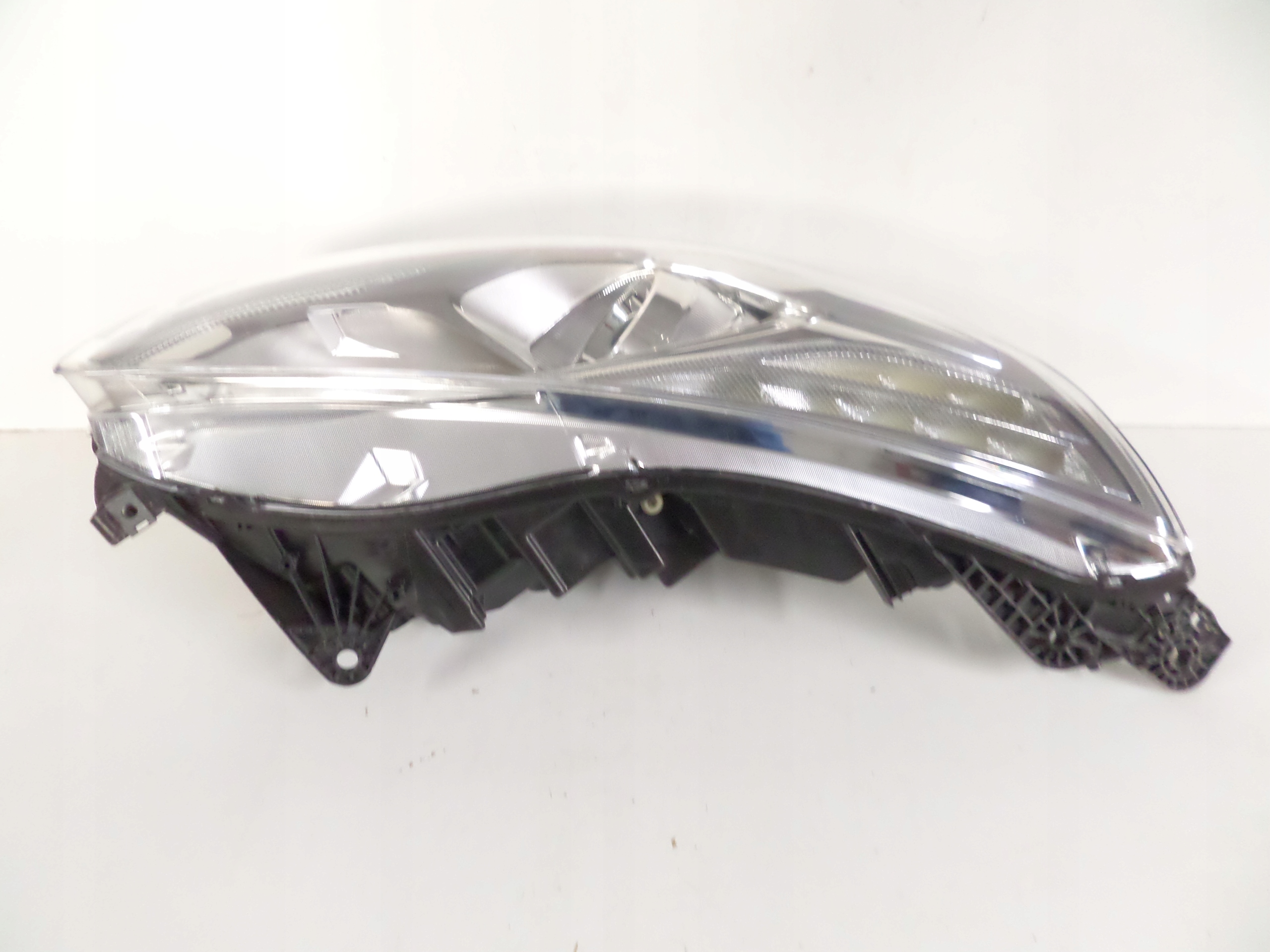 PRAVE PREDNE SVETLO FORD GALAXY MK4 15-