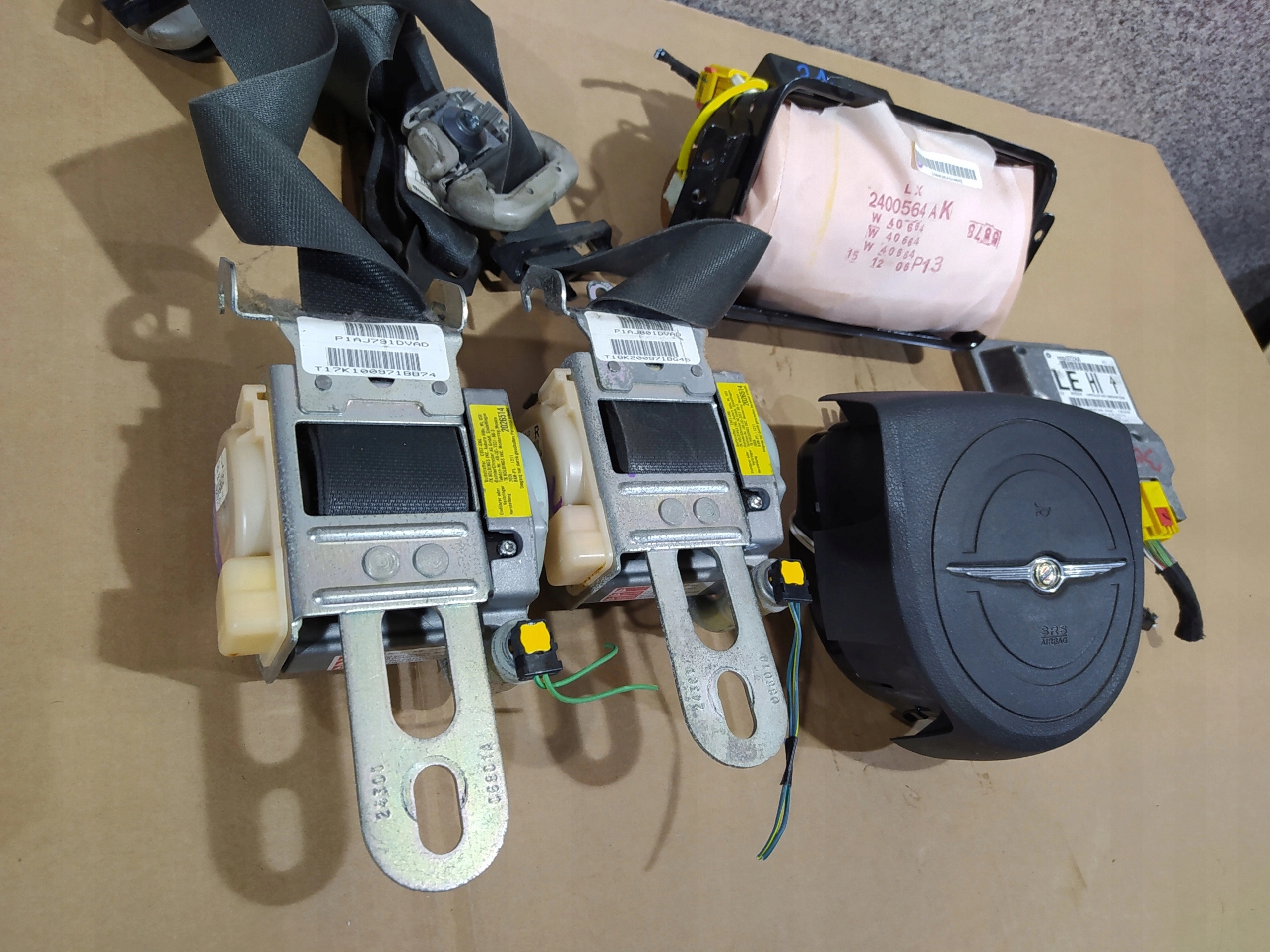 CHRYSLER 300C AIRBAGY BEZPECNOSTNE PASY