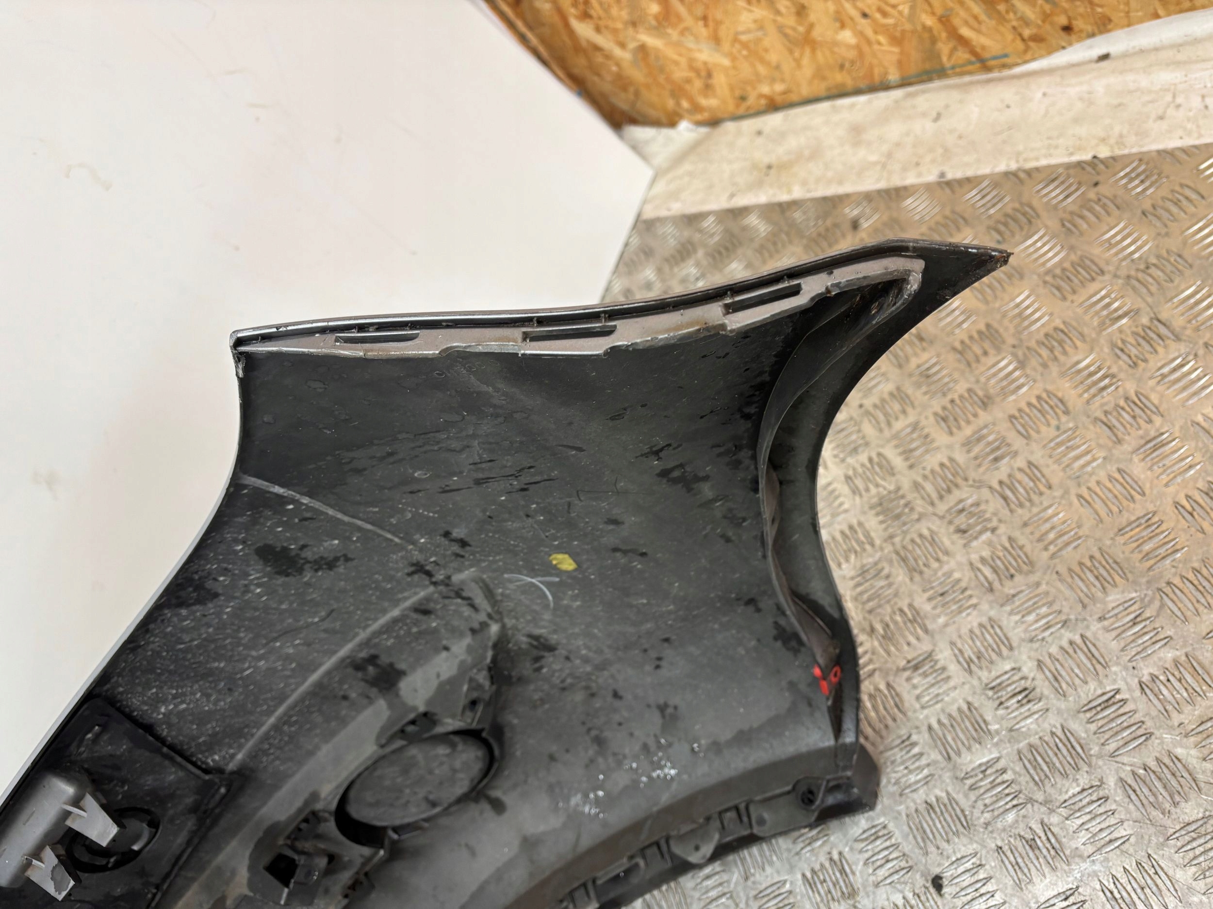 PREDNÝ NÁRAZNÍK OPEL CORSA D
