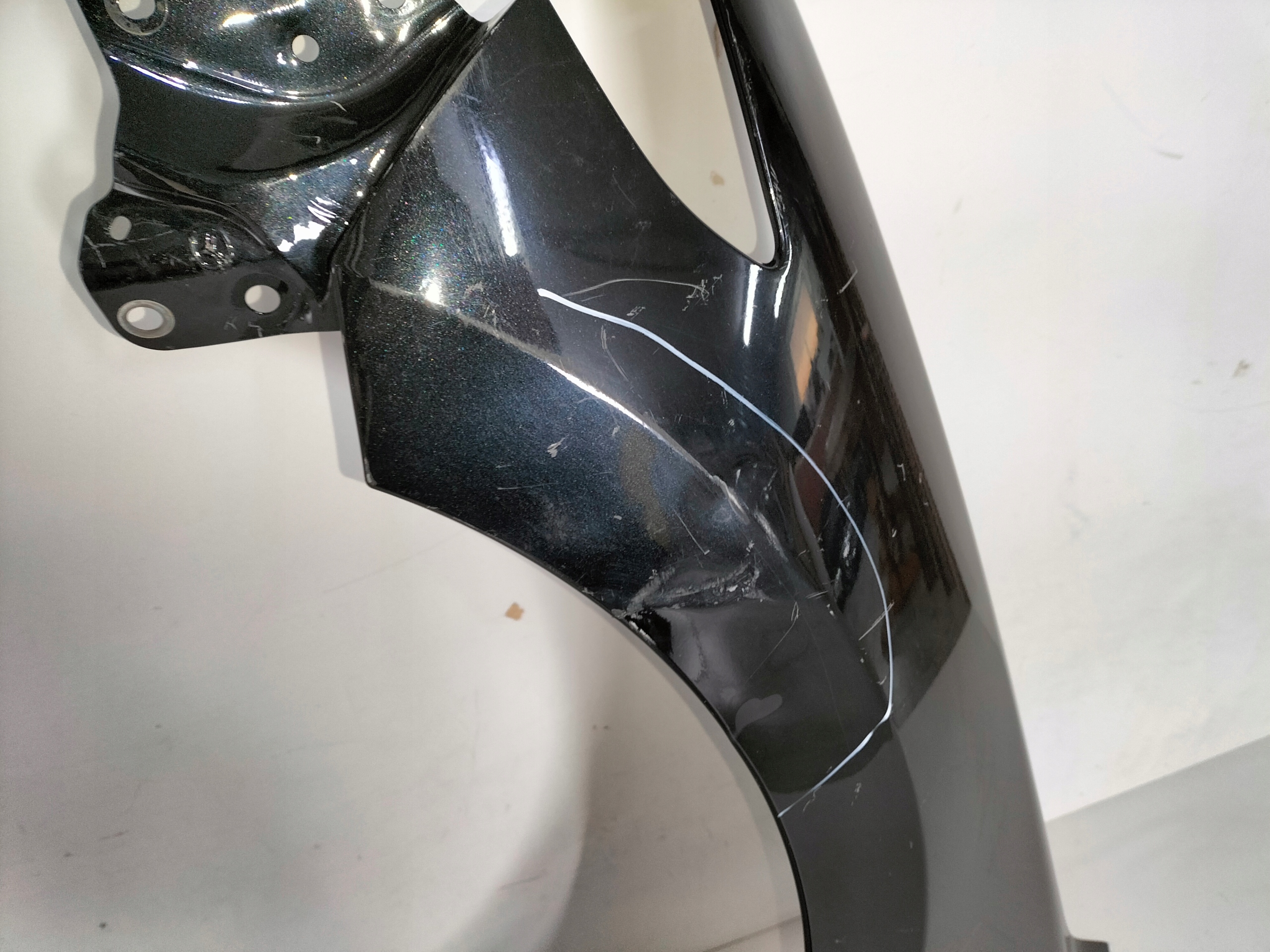 ĽAVÝ PREDNÝ BLATNÍK MAZDA 3 BP 19-