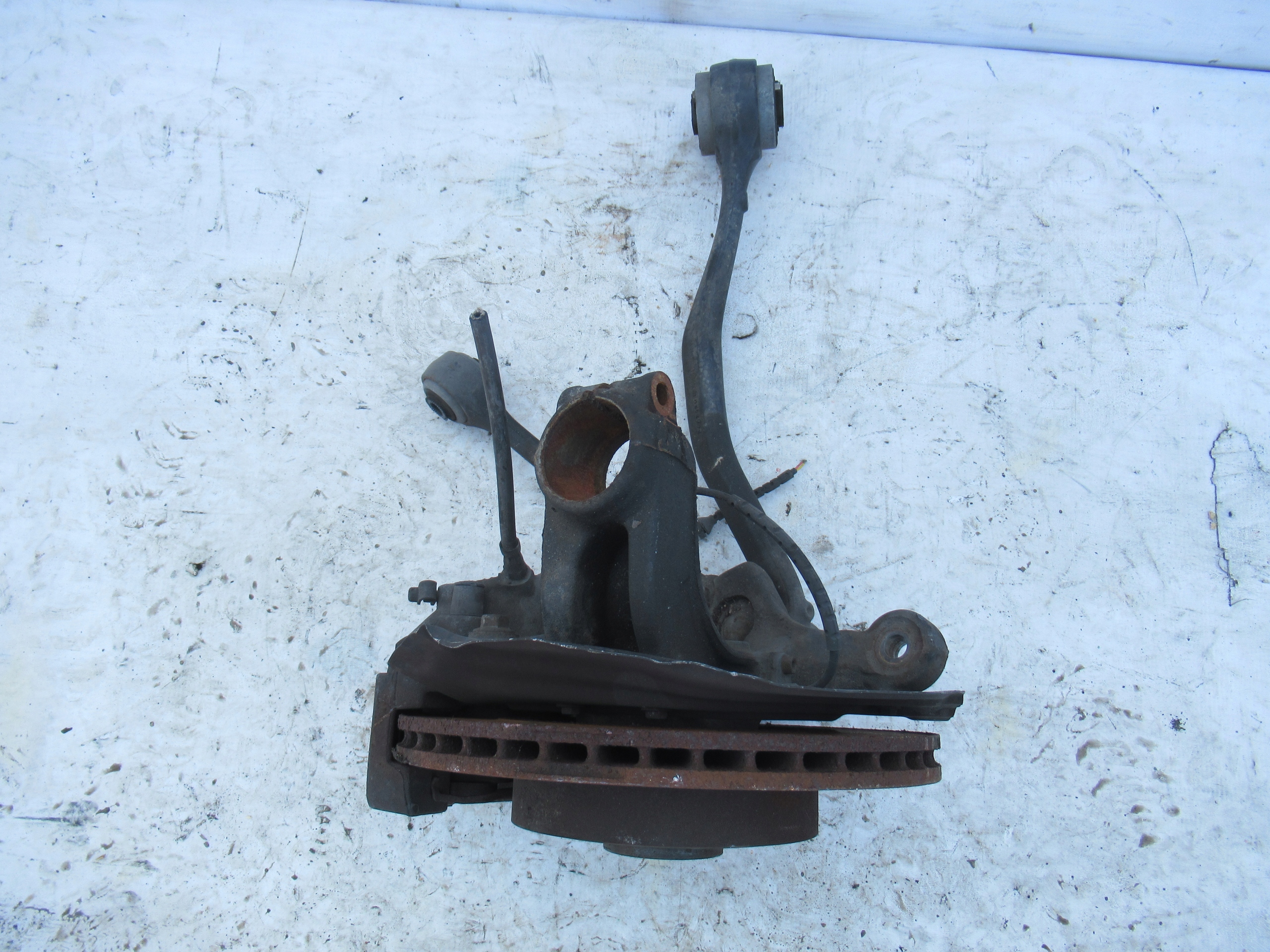 OTOC PRAVÉ RAMENO BMW X3 E83 2.0D