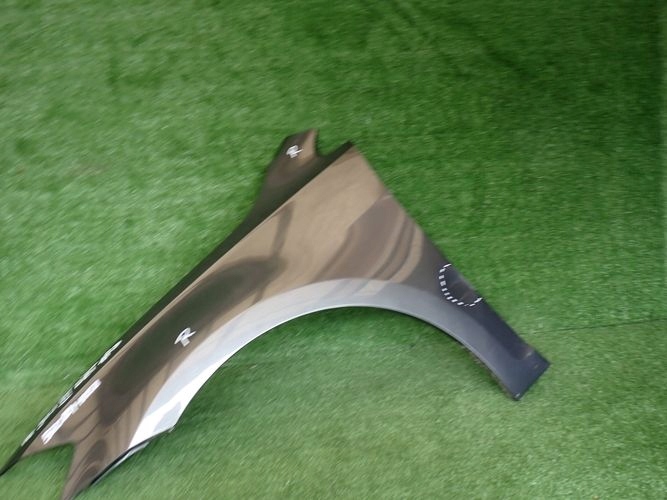 VW GOLF VII LIFT 17- ĽAVÝ PREDNÝ BLATNÍK