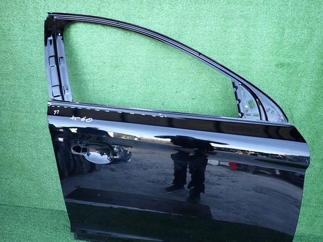 VOLVO XC60 08-17 PRAVE PREDNE DVERE