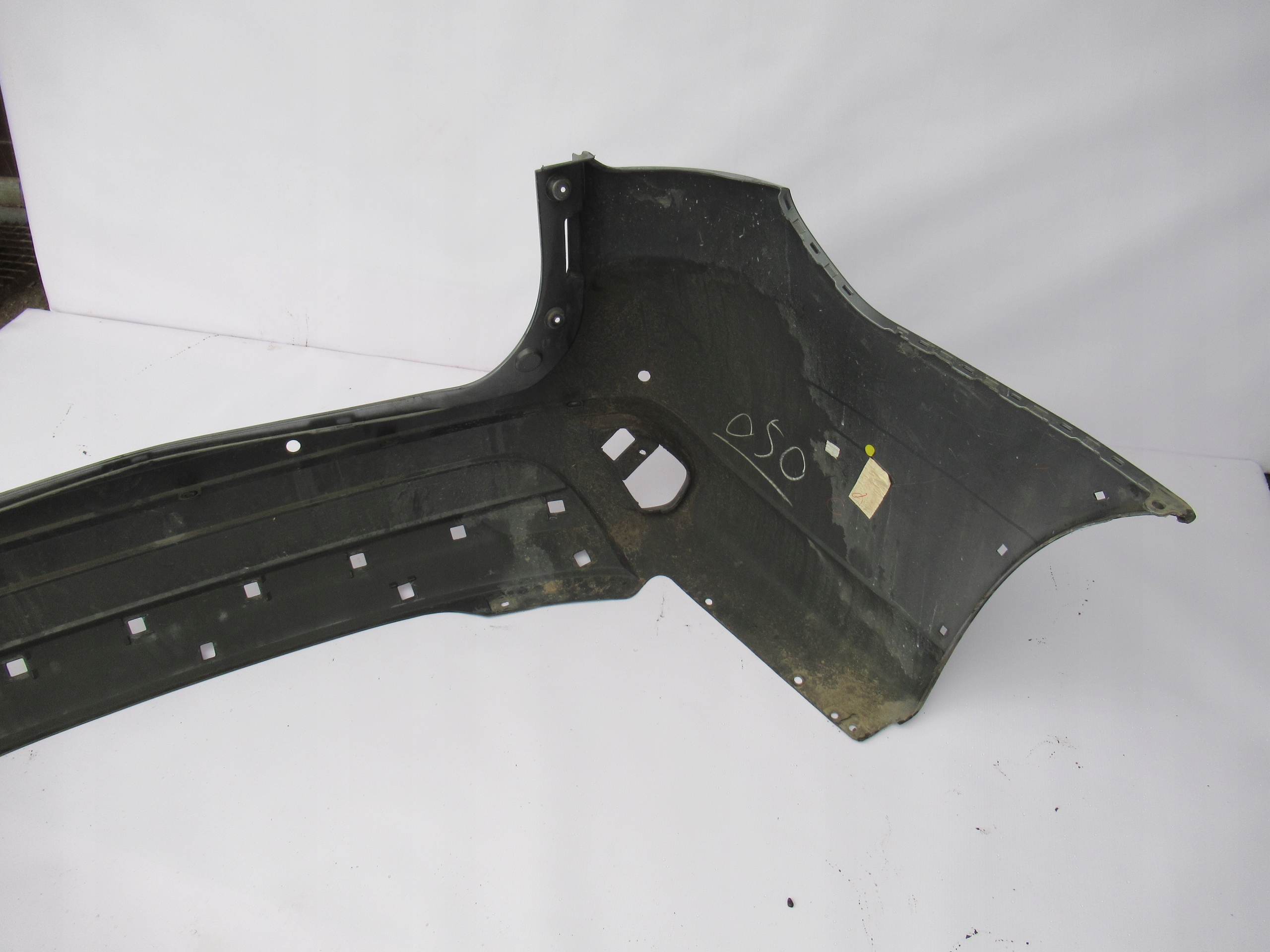 ZADNÝ NÁRAZNÍK MITSUBISHI OUTLANDER III 12-15