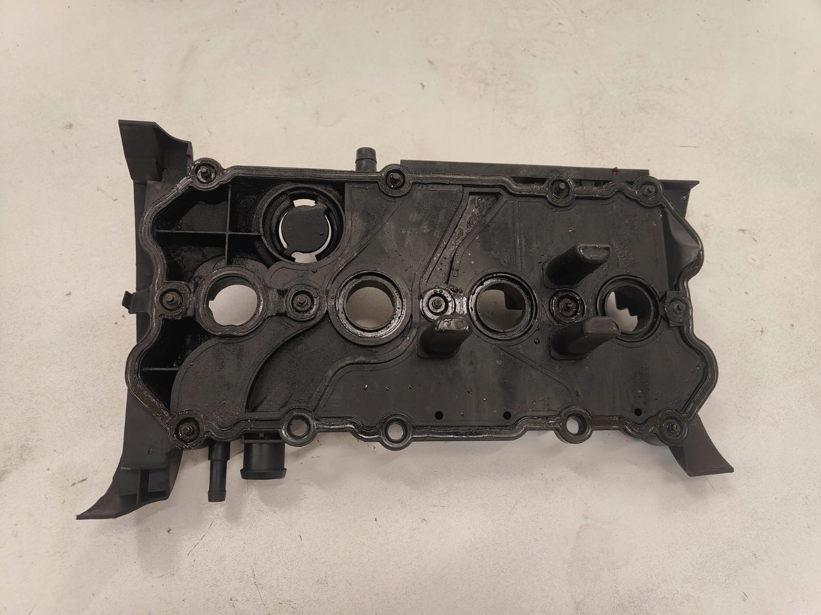 Audi Volkswagen 2.0 tfsi bwa axx 06f103469f KRYT VEKO VENTILOV