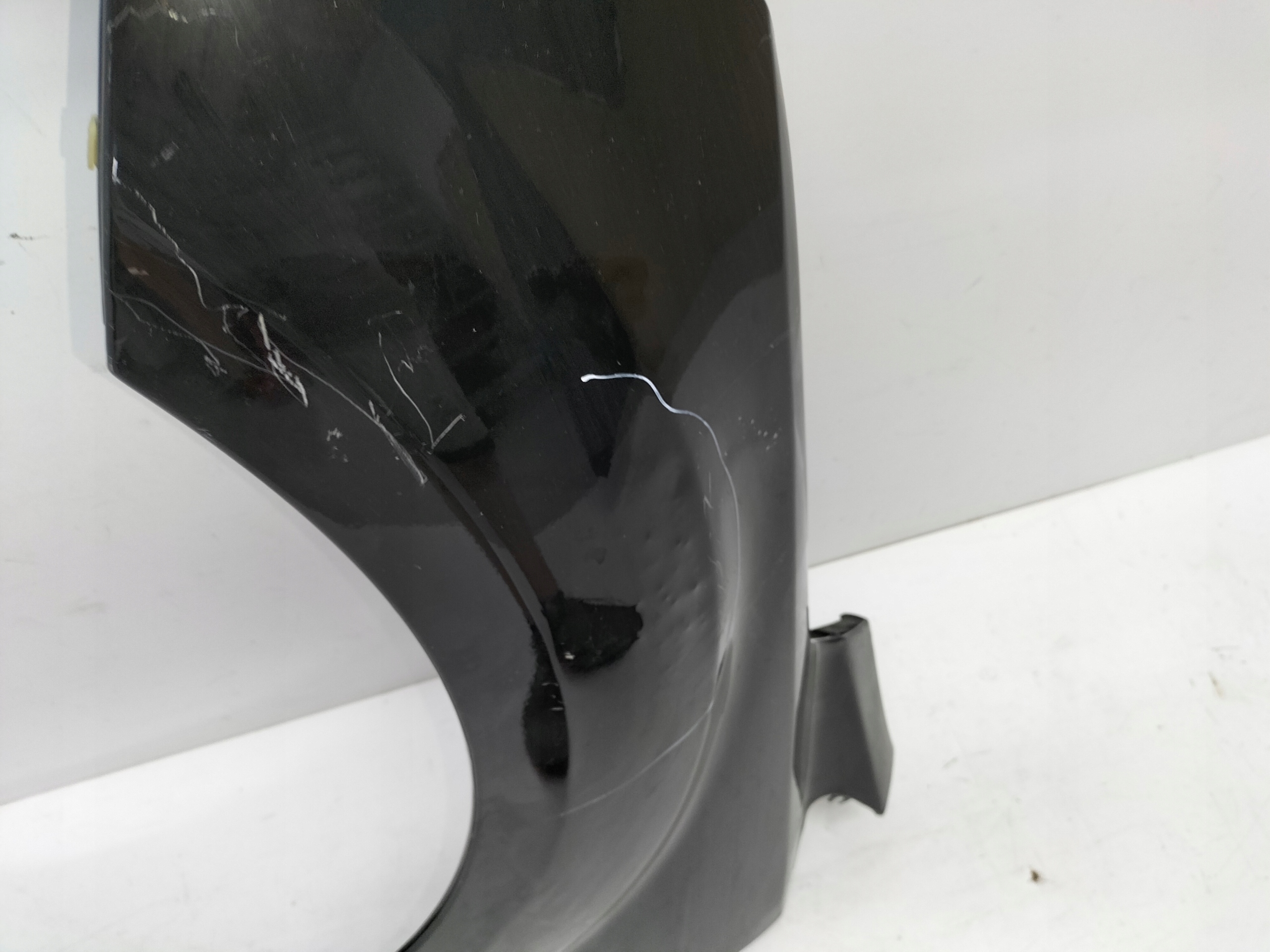 ĽAVÝ PREDNÝ BLATNÍK FORD FOCUS MK2 LIFT 08-10