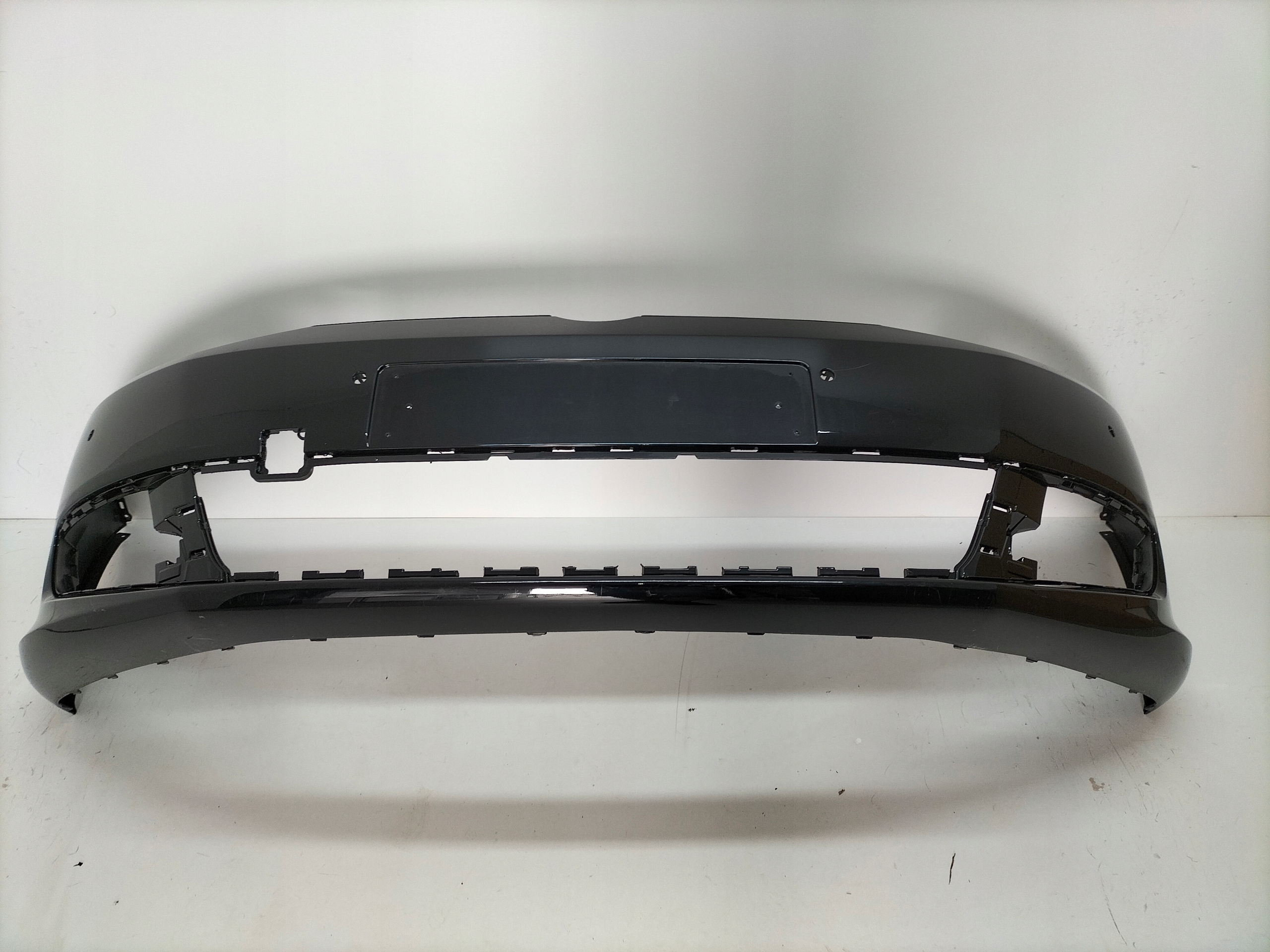 PREDNÝ NÁRAZNÍK VW SHARAN II 10-15