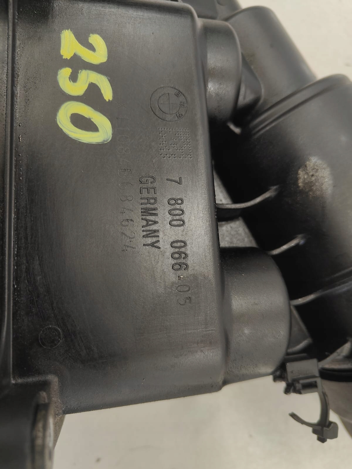 BMW n57 3.0 diesel 7800066 DRZIAK FILTERA OLEJA CHLADIC