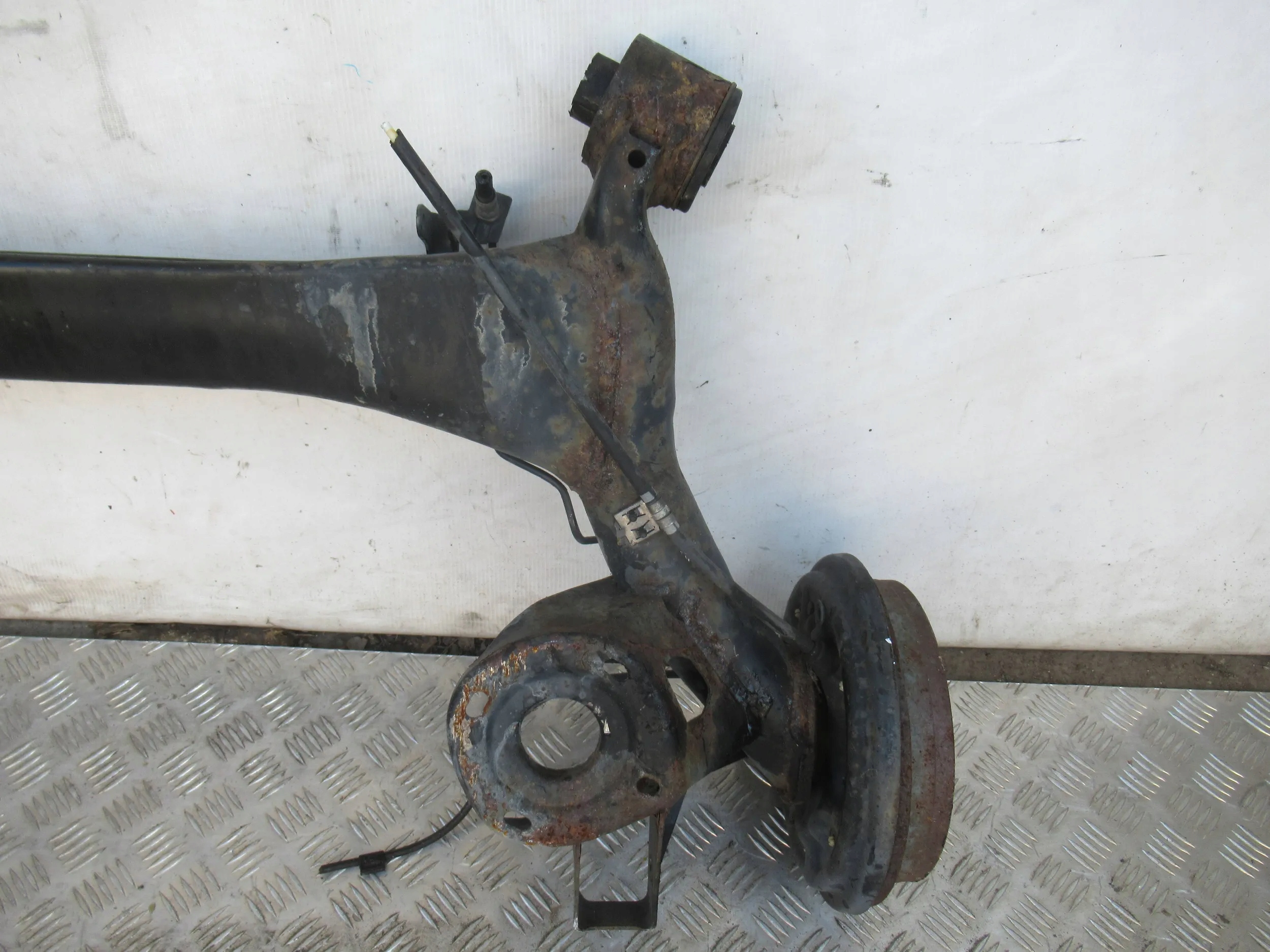 ZADNÁ NÁPRAVA SKODA FABIA II 2 KOMBI