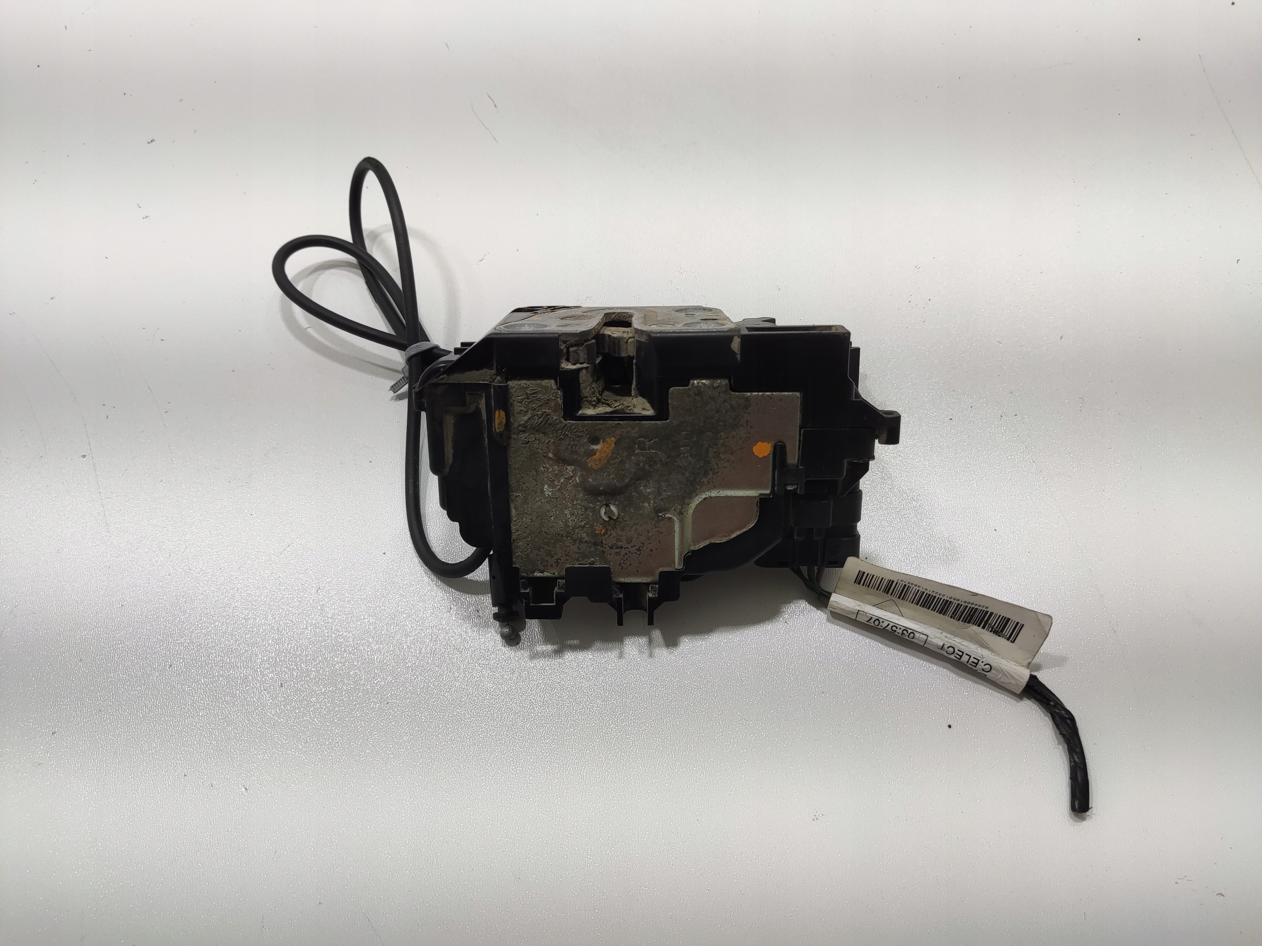 ZAMOK PRAVYCH POSUVNYCH DVERI CITAN W415 KANGOO III 2009-2019 8200497719