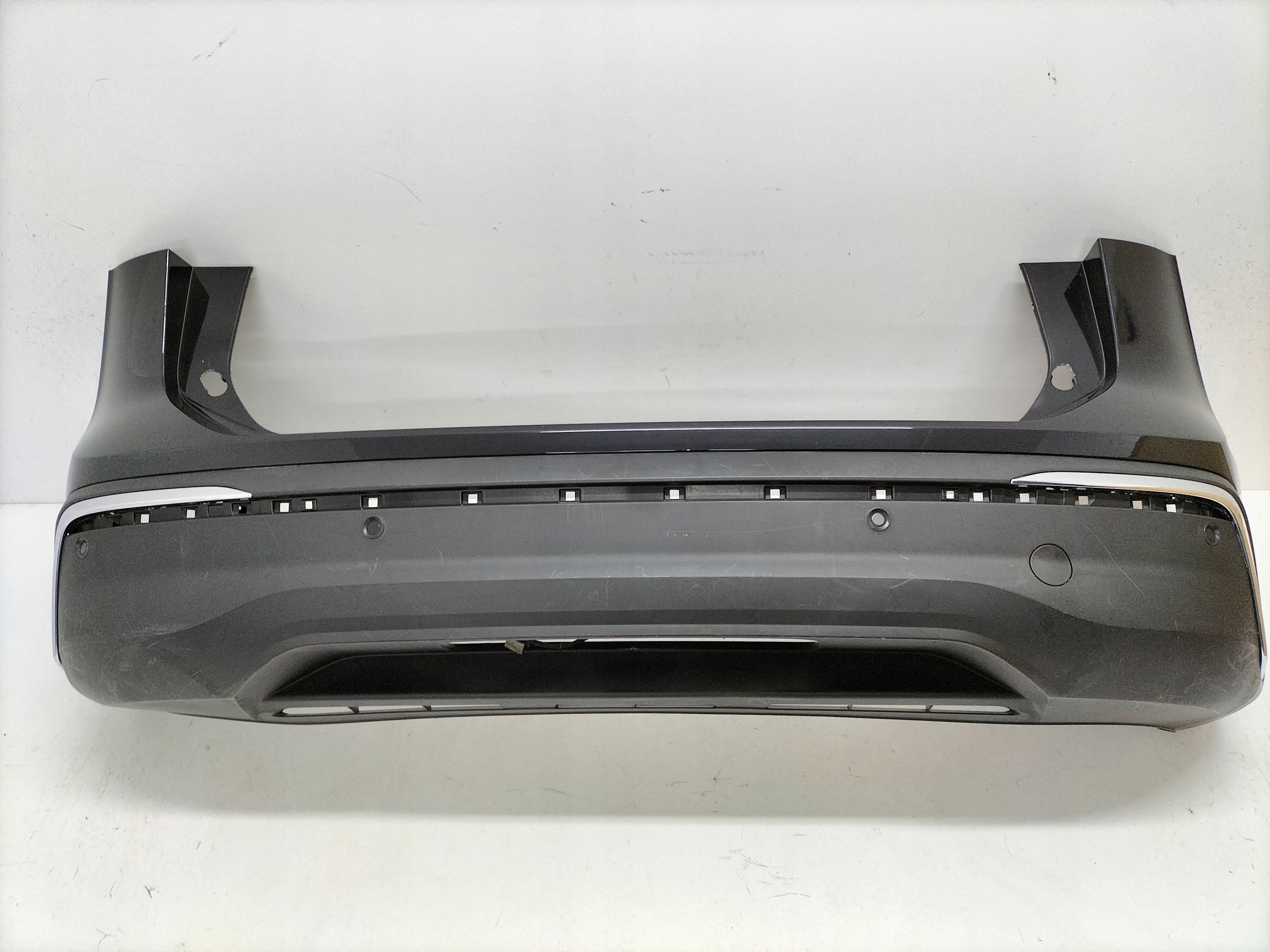 ZADNÝ NÁRAZNÍK VW TIGUAN III 24-