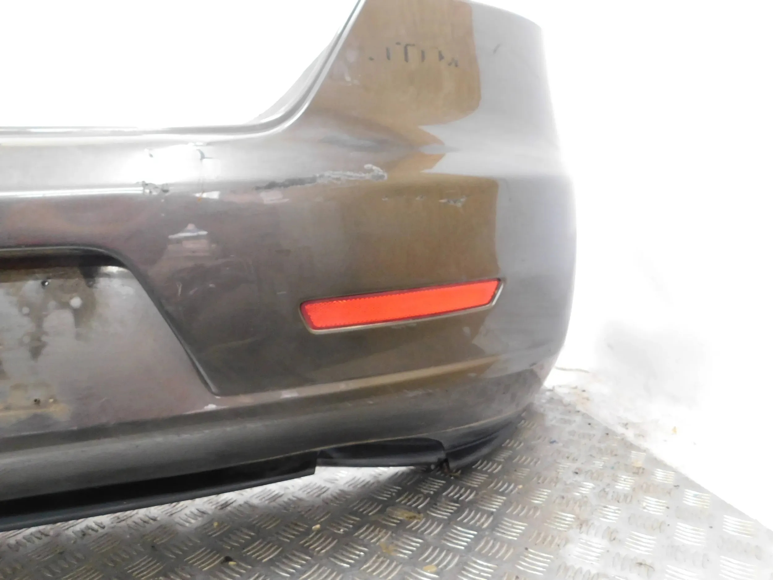 ZADNÝ NÁRAZNÍK ALFA ROMEO 159