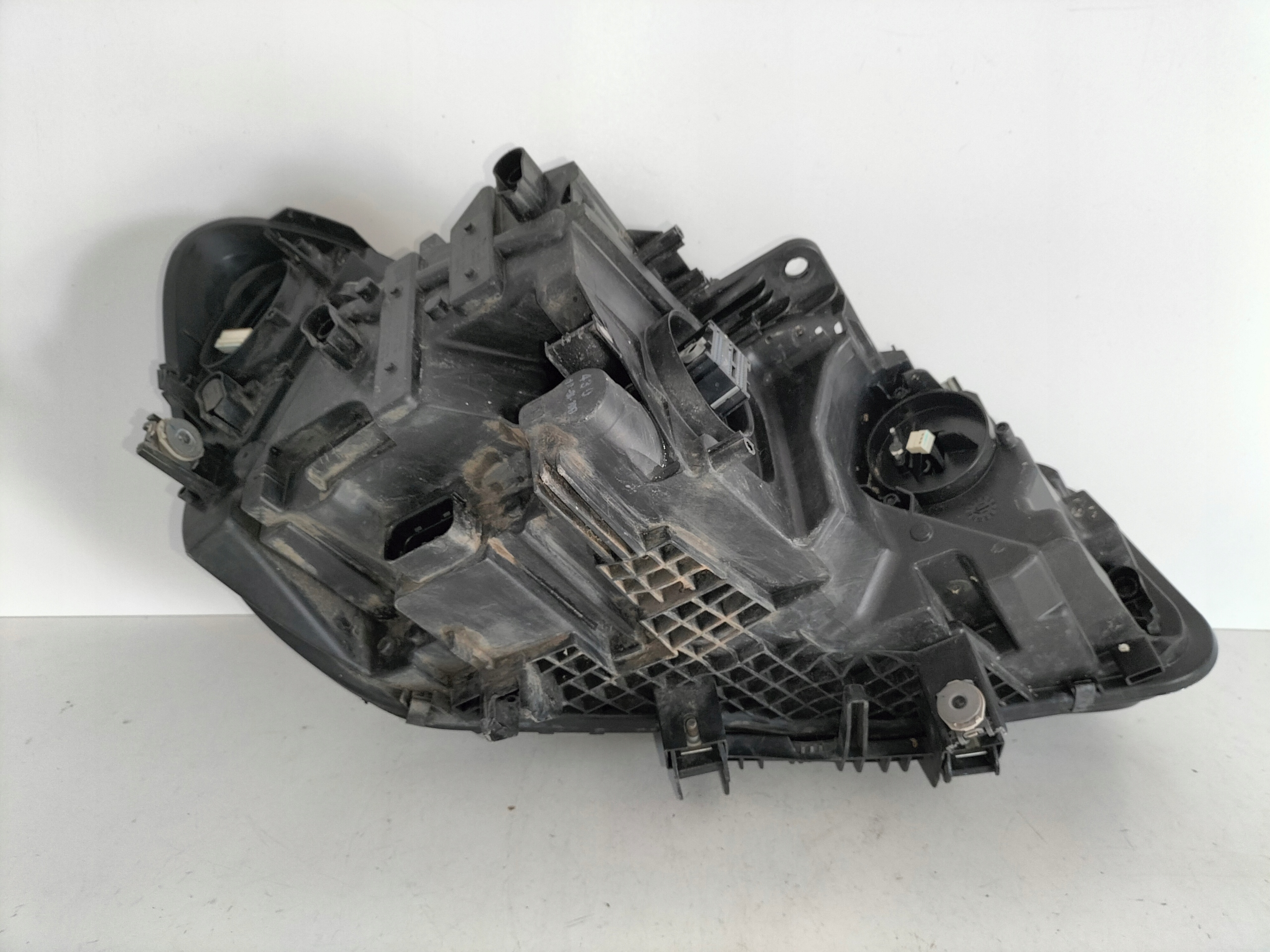 ĽAVÉ PREDNÉ PREDNÉ SVETLO BMW 2 F45 F46 LIFT 18- FULL LED
