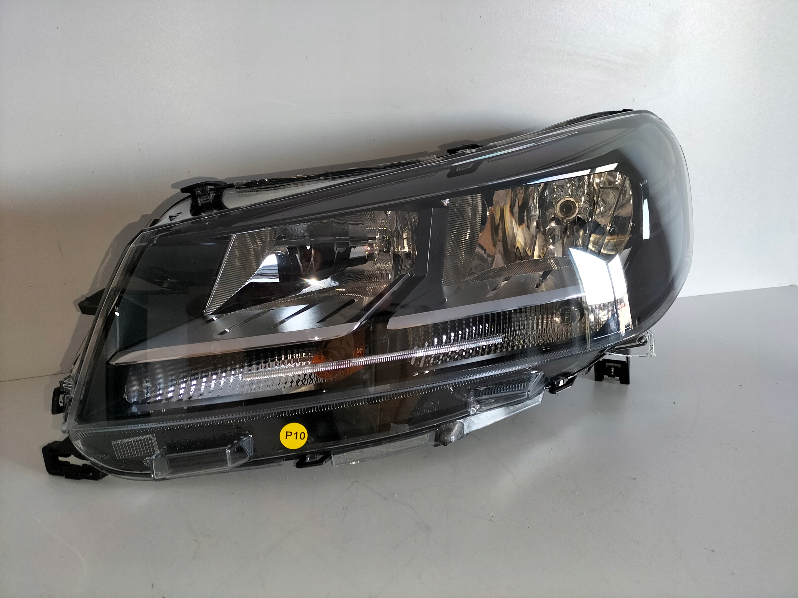 LAVE PREDNE SVETLO EXPERT IV 24- JUMPY IV 24- PROACE II LIFT 24-