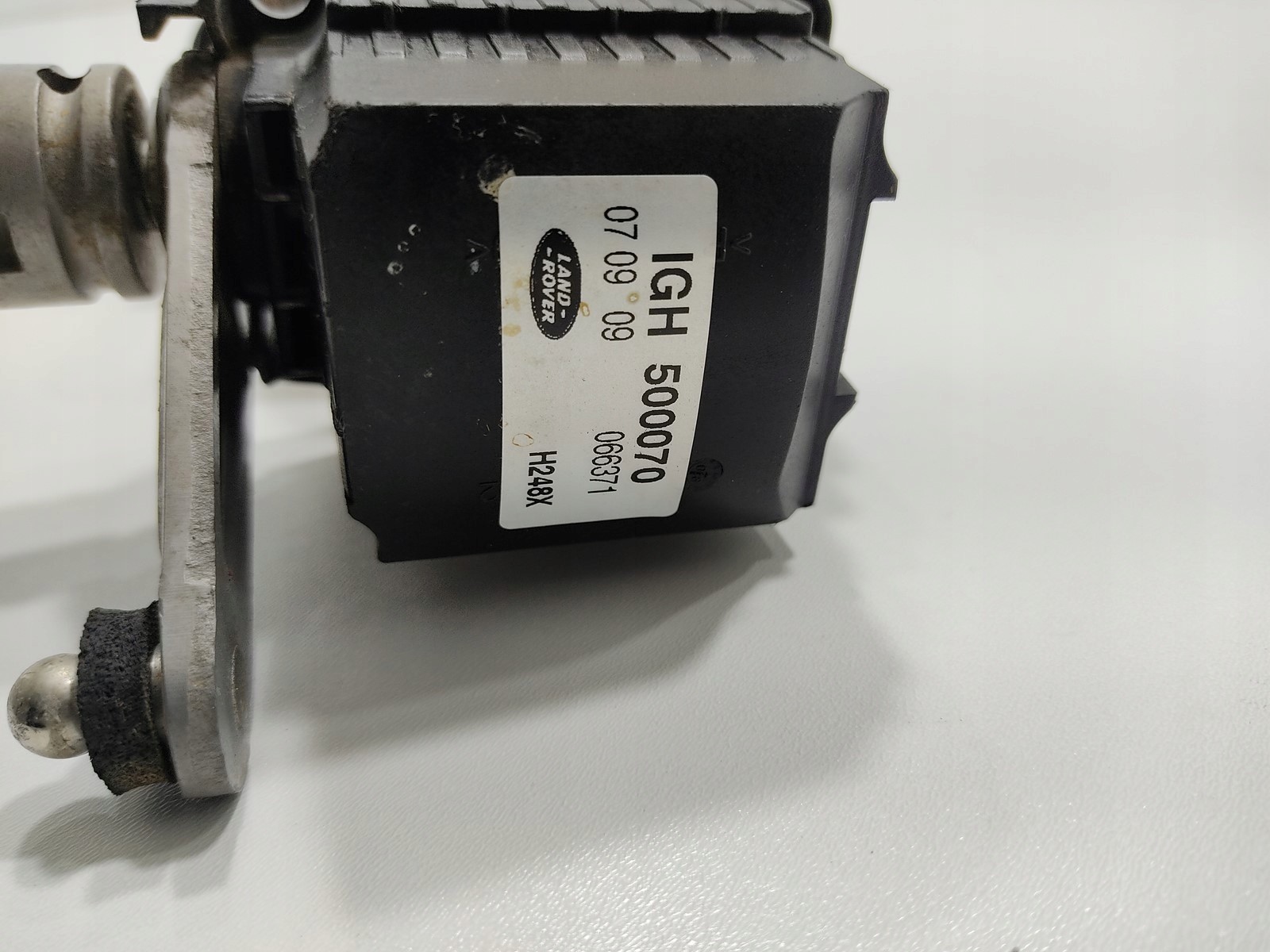 RADIACA PÁKA PRÍDAVNEJ PREVODOVKY LAND ROVER DEFENDER IGH500070