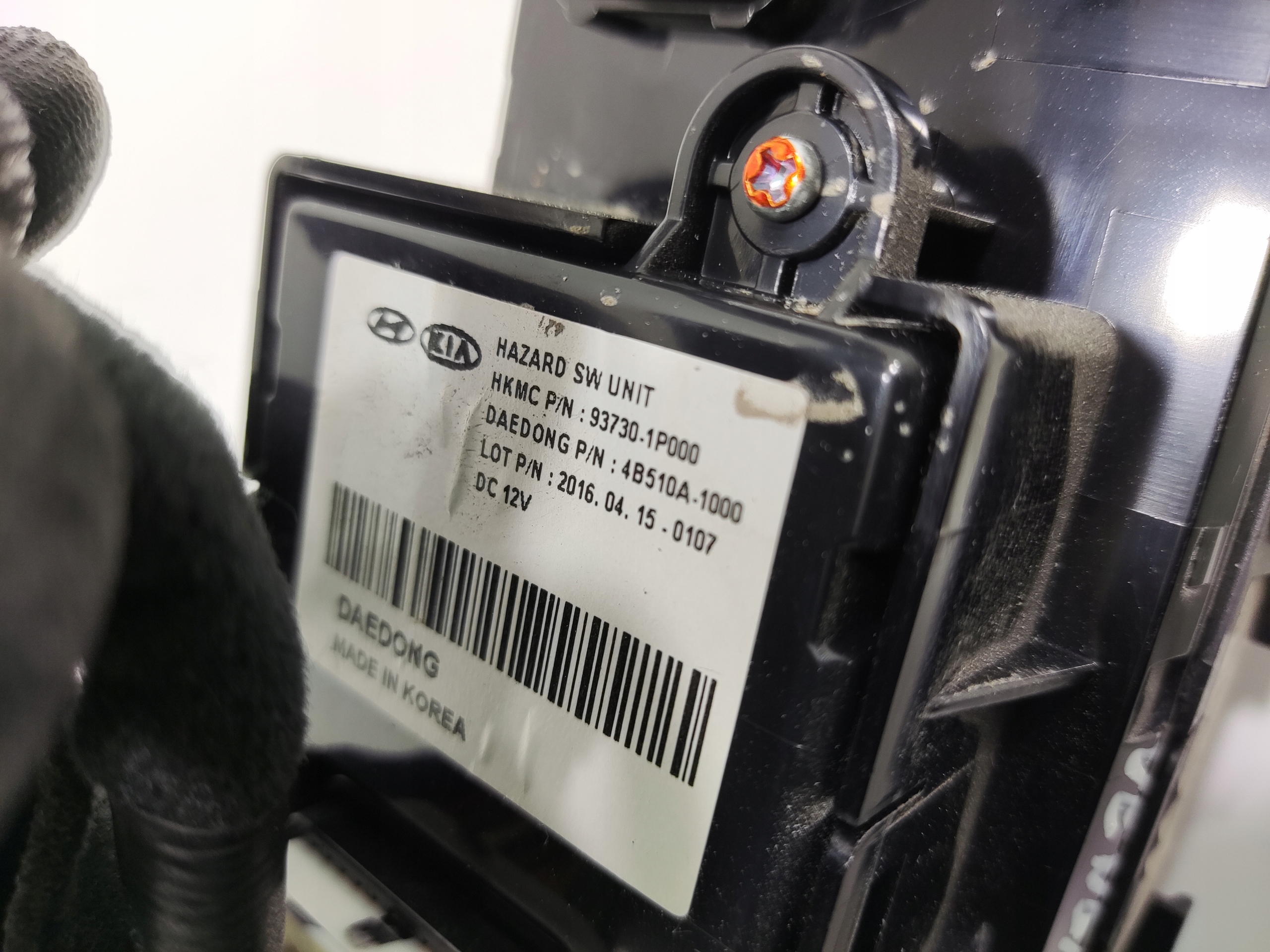 OVLADANIE KURENIA KIA VENGA 2014-2019 LIFT 97250-1P630