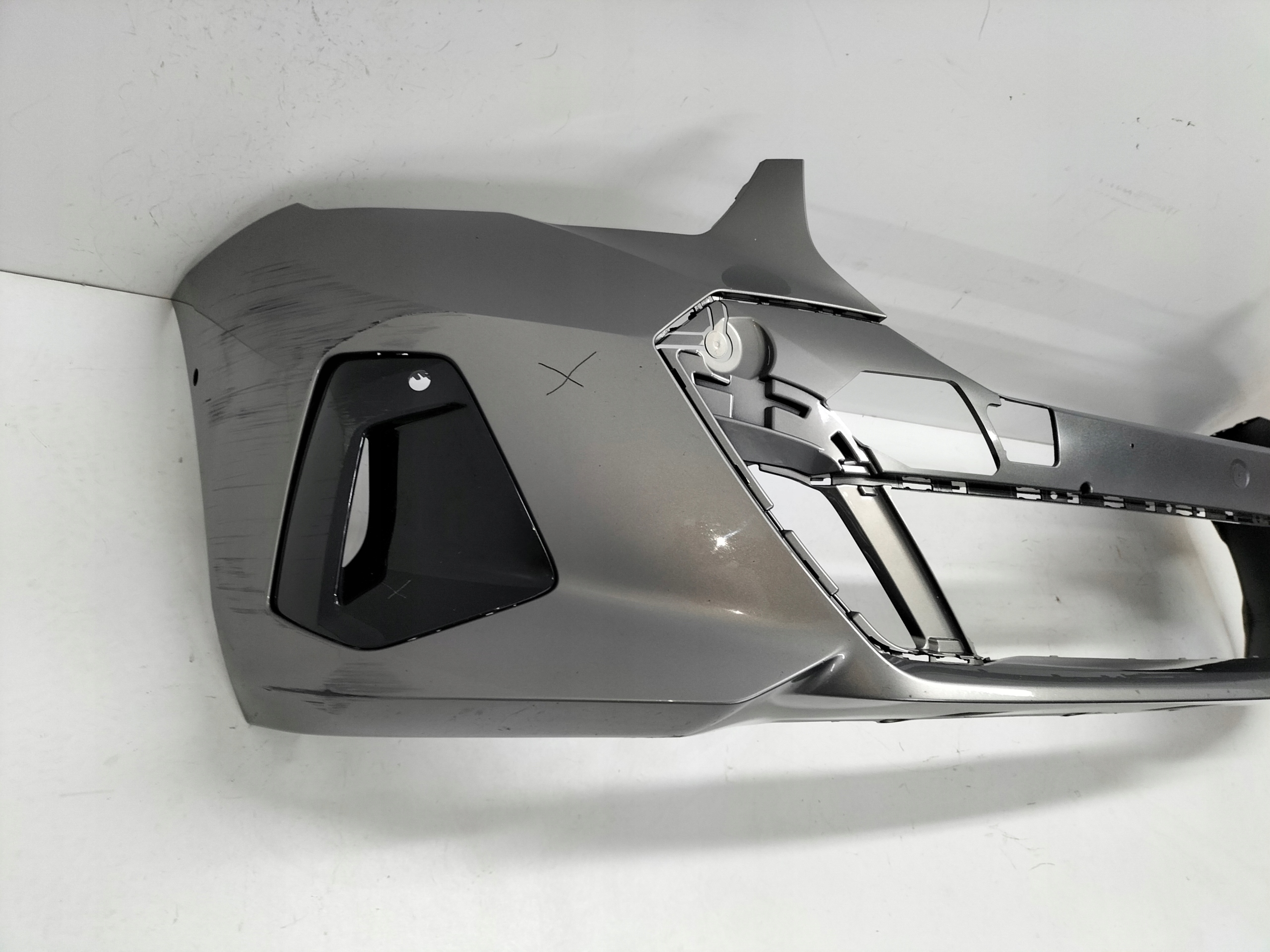PREDNÝ NÁRAZNÍK BMW 5 G60 23- M-PAKET