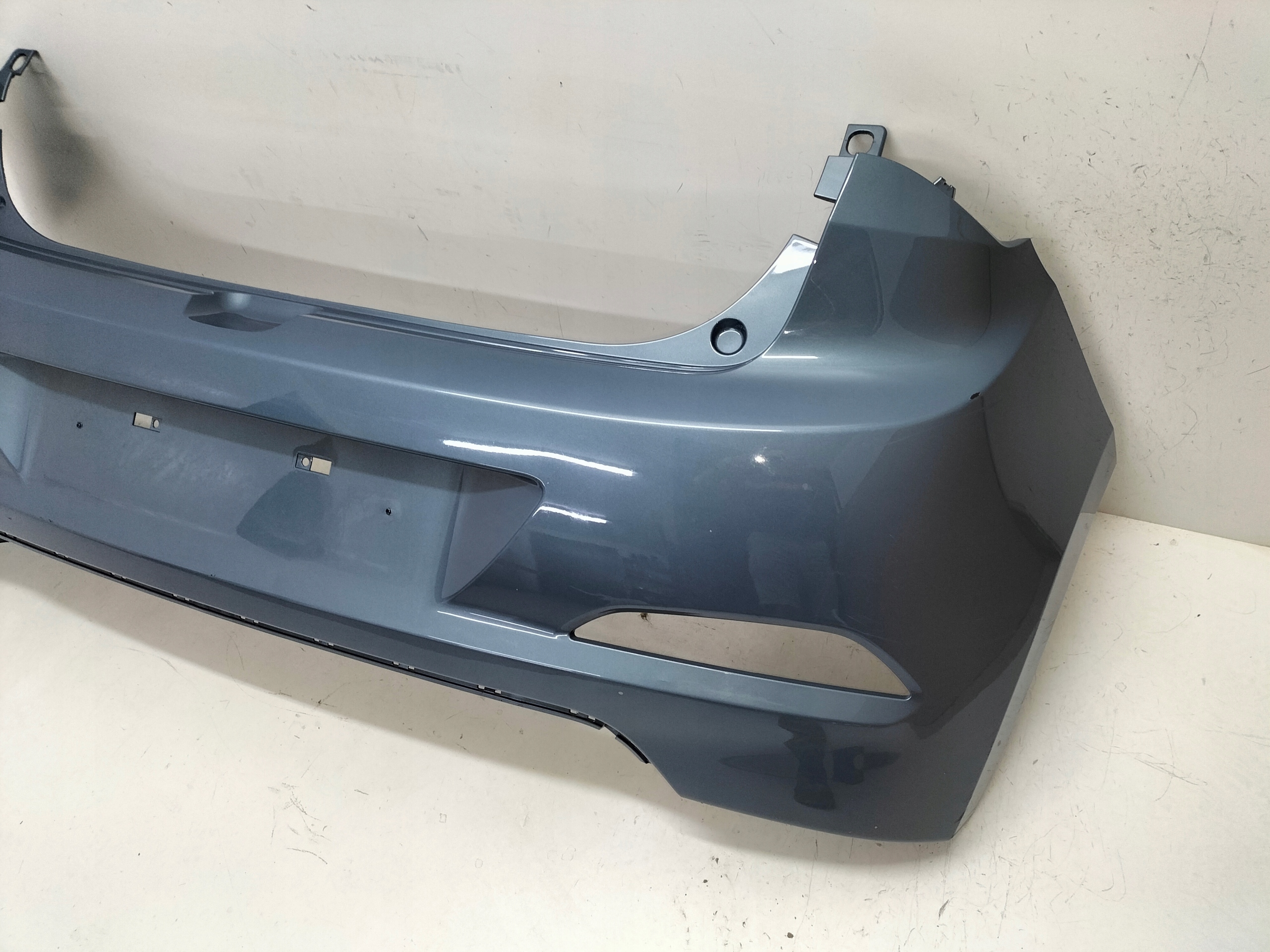ZADNÝ NÁRAZNÍK HYUNDAI I20 II 14-17