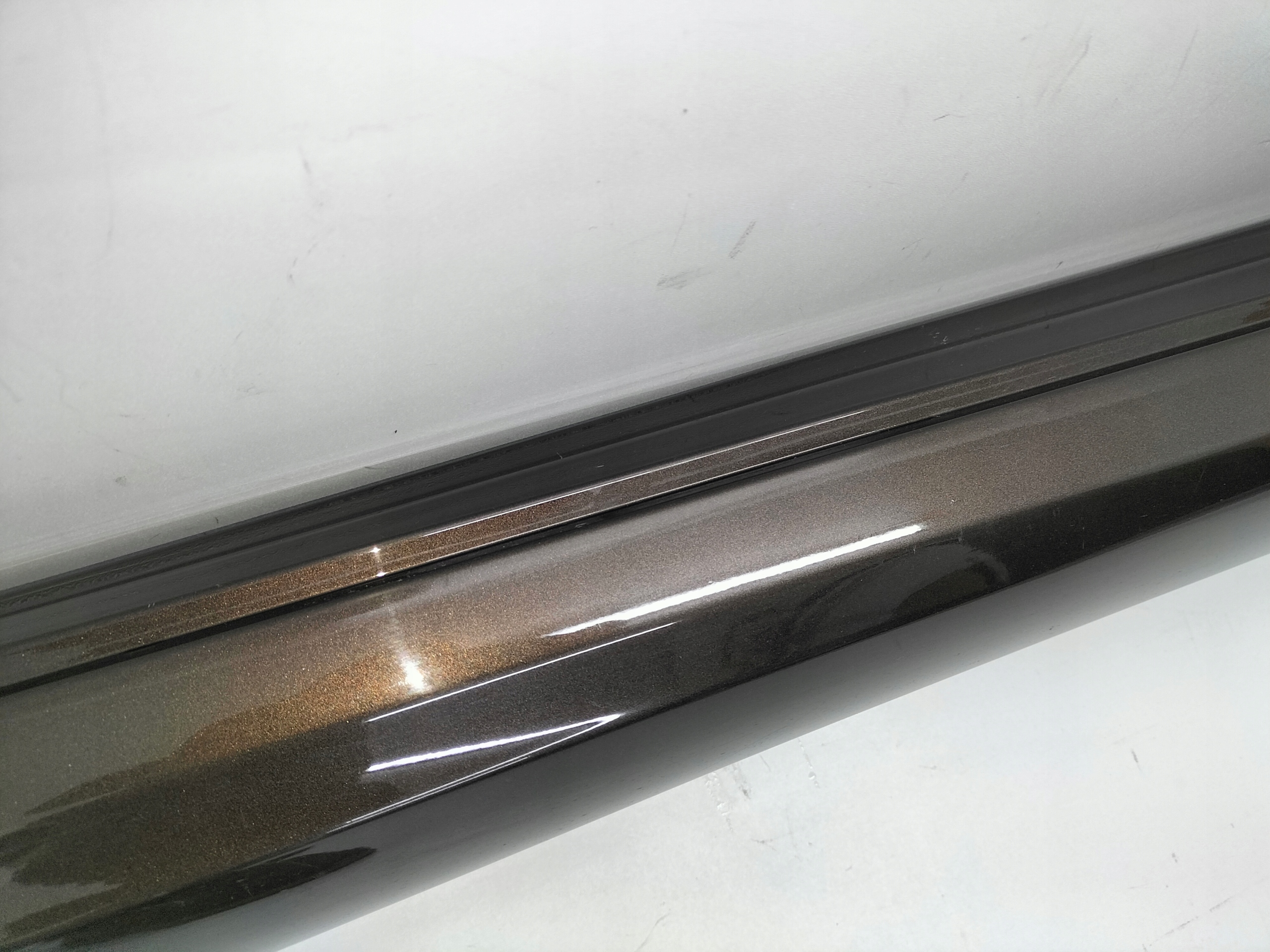 PRAVA PRAHOVA LISTA MERCEDES ML M-KLASSE W166 11- AMG