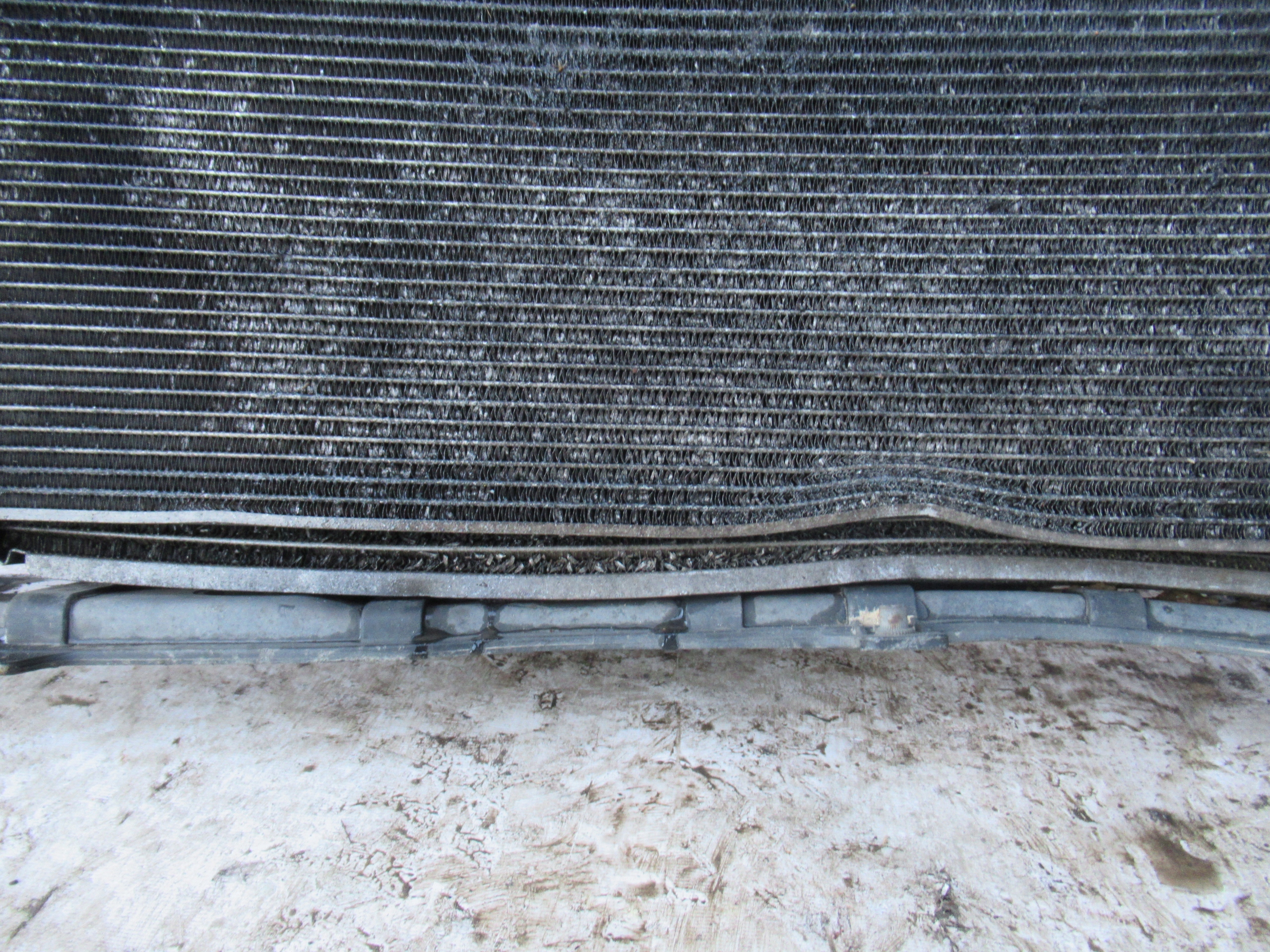 PREDNE CELO CHLADICE VENTILATOR RIO III CRDI 11-