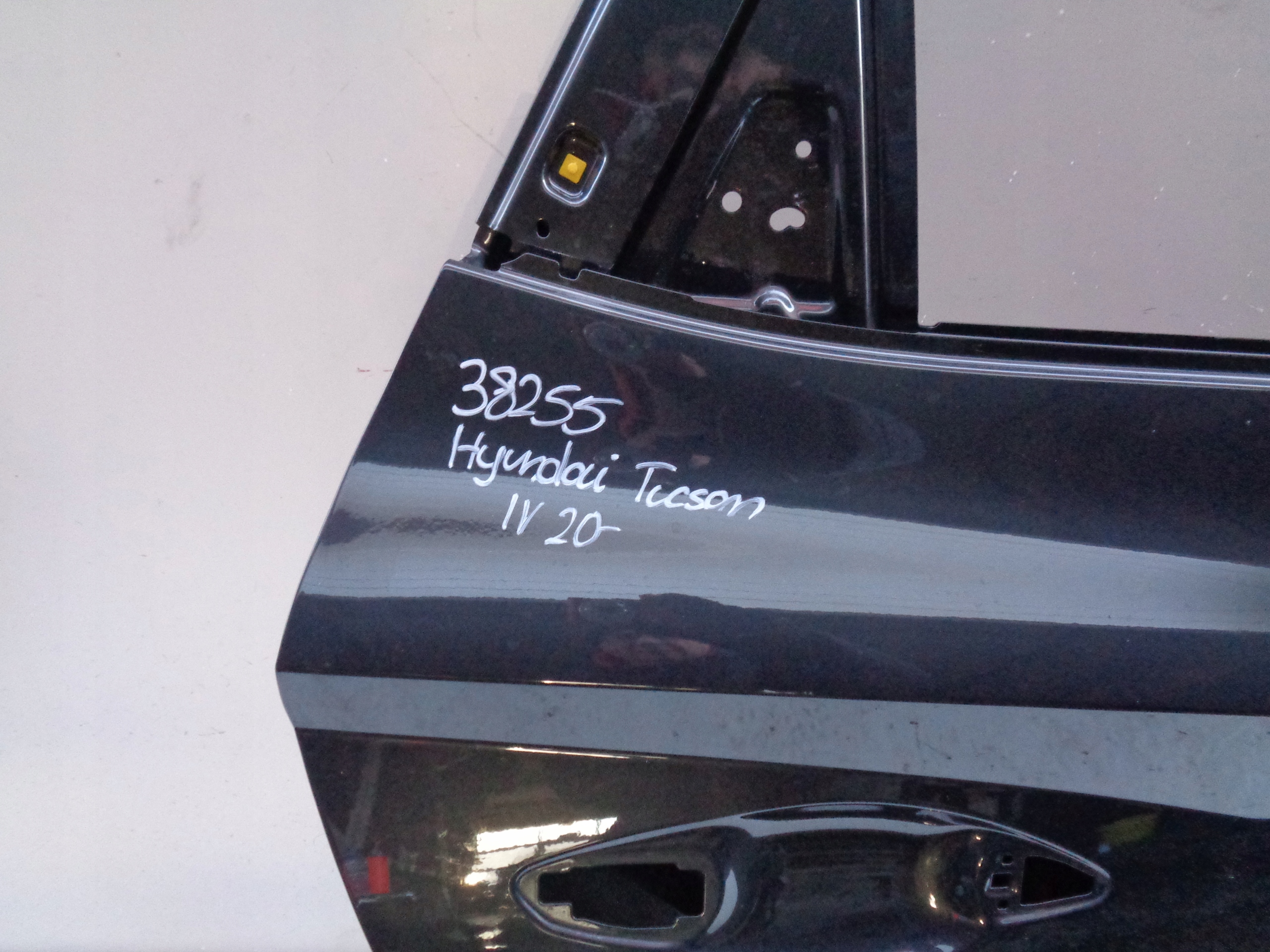 PRAVE ZADNE DVERE HYUNDAI TUCSON IV 20- NR 38255