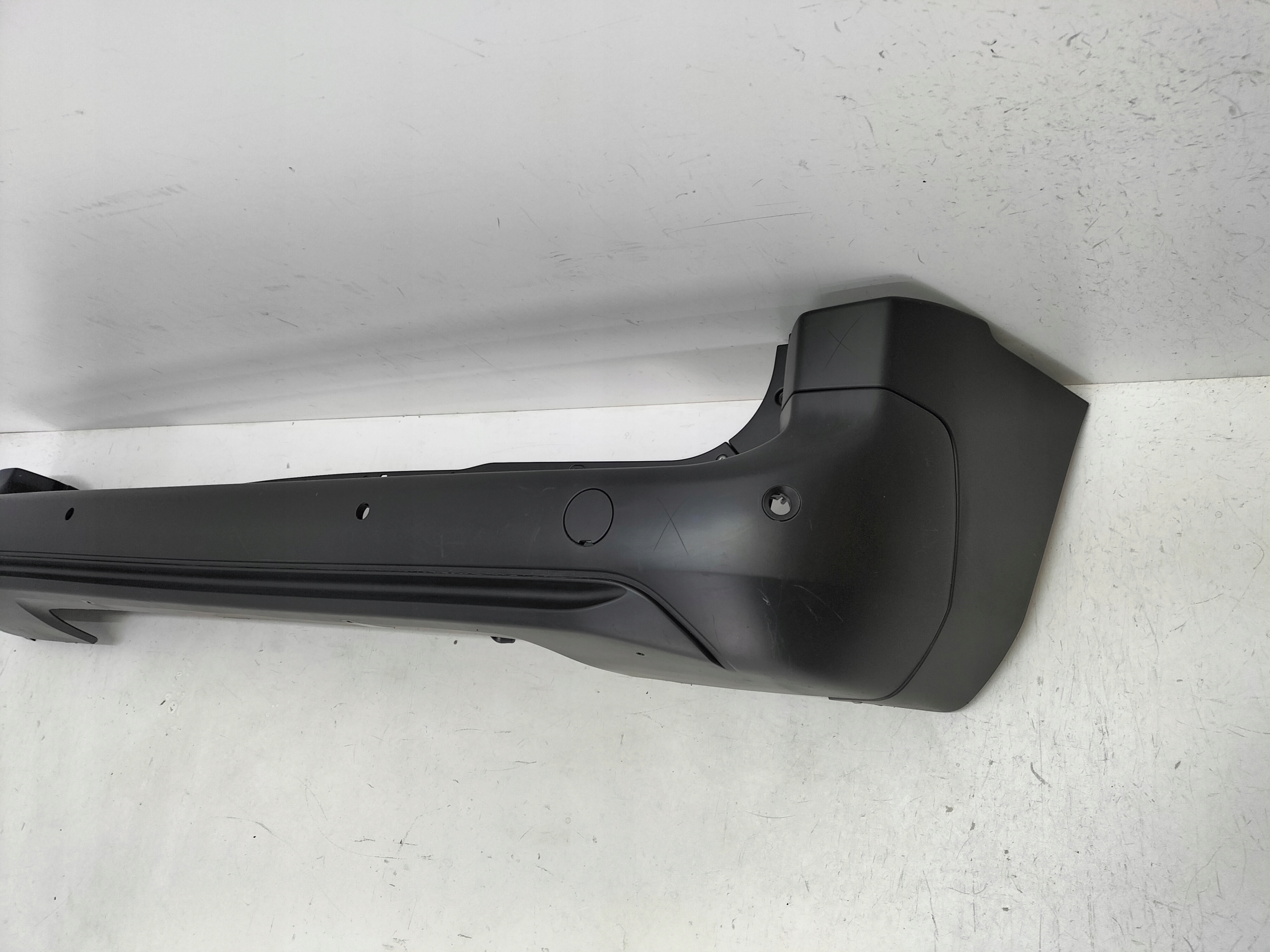 ZADNÝ NÁRAZNÍK CITROEN BERLINGO PARTNER IV 18- RIFTER 18-
