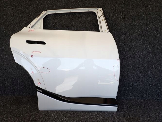 KIA EV6 PRAVE ZADNE DVERE