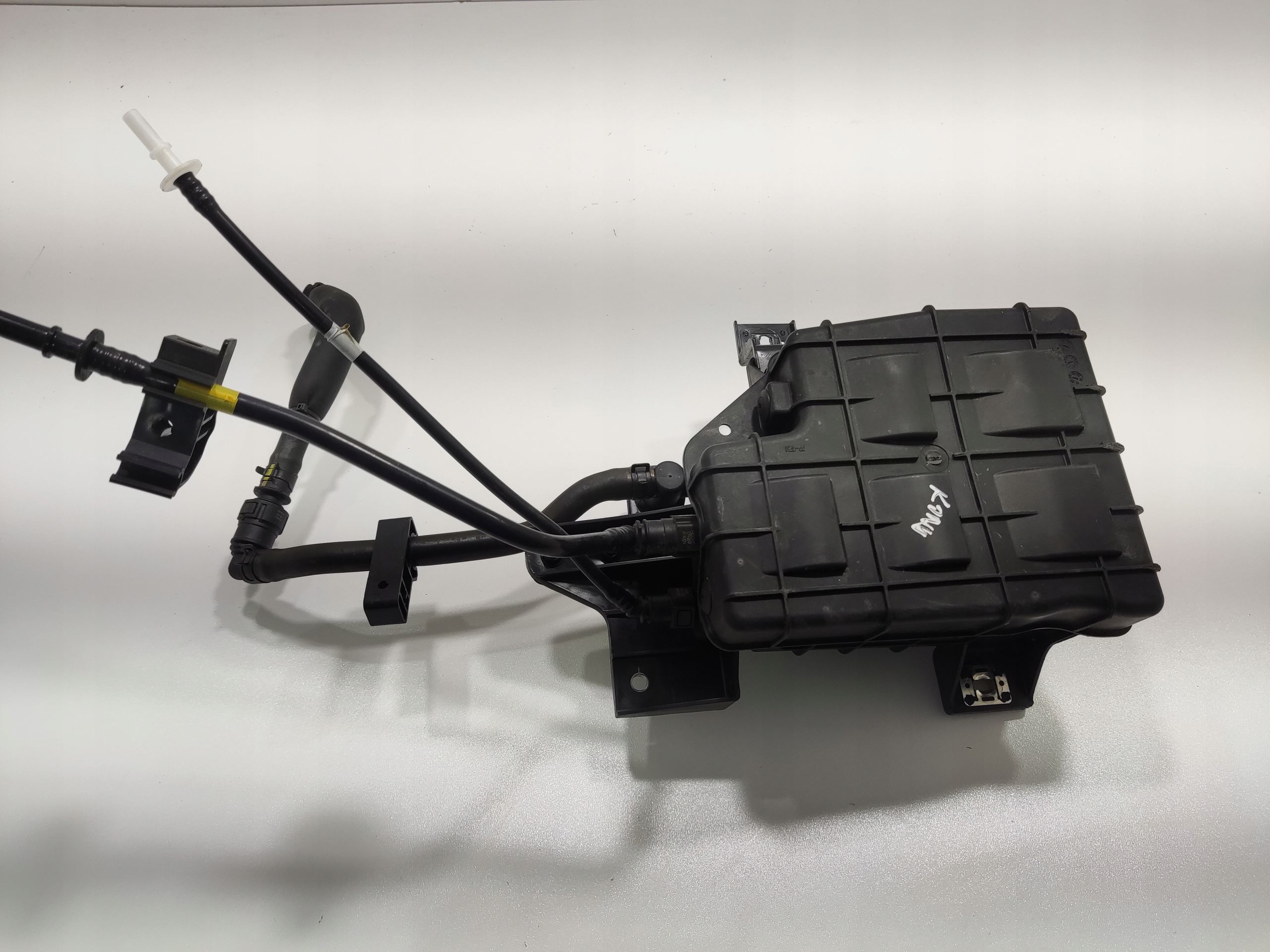 UHLÍKOVÝ FILTER HYUNDAI KONA II 1.6 HYBRID 2023-2025 31420-CM100