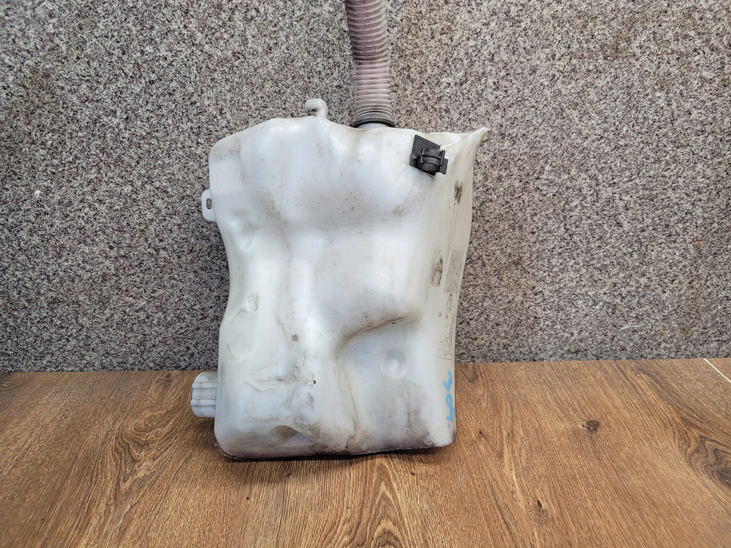 CITROEN DS5 9671311480 NÁDOBKA OSTREKOVAČOV