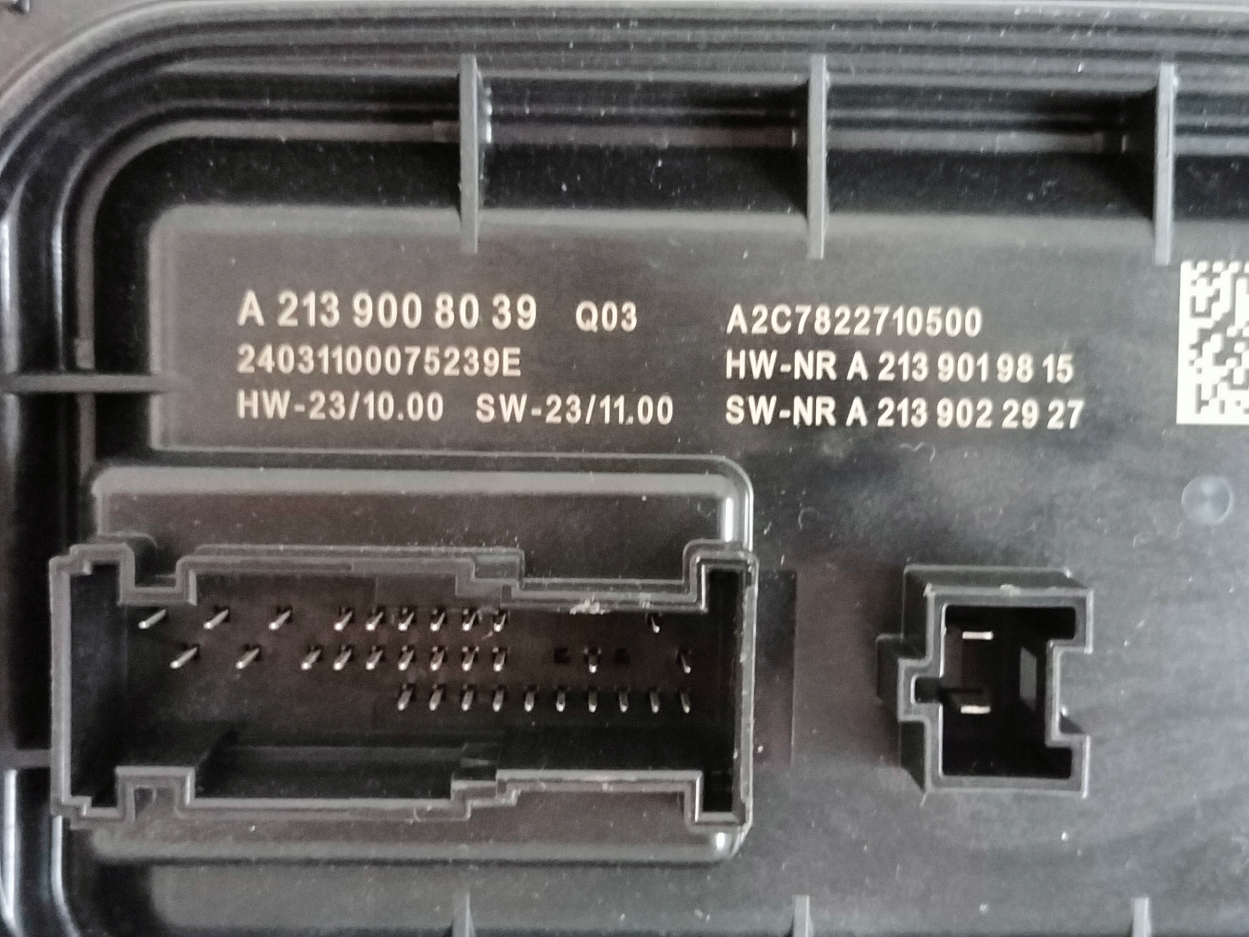 MENIČ NAPÄTIA MODUL LED MERCEDES E-KLASA W213