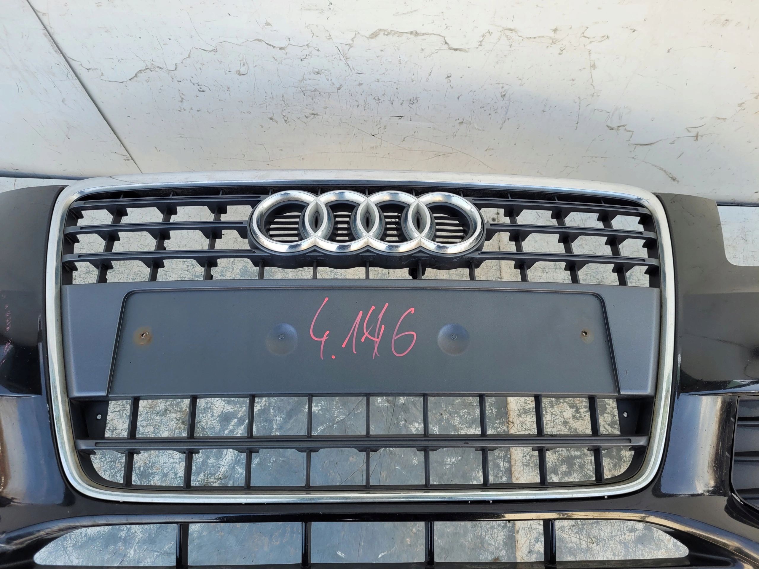 AUDI A4 B8 PREDNÝ NÁRAZNÍK