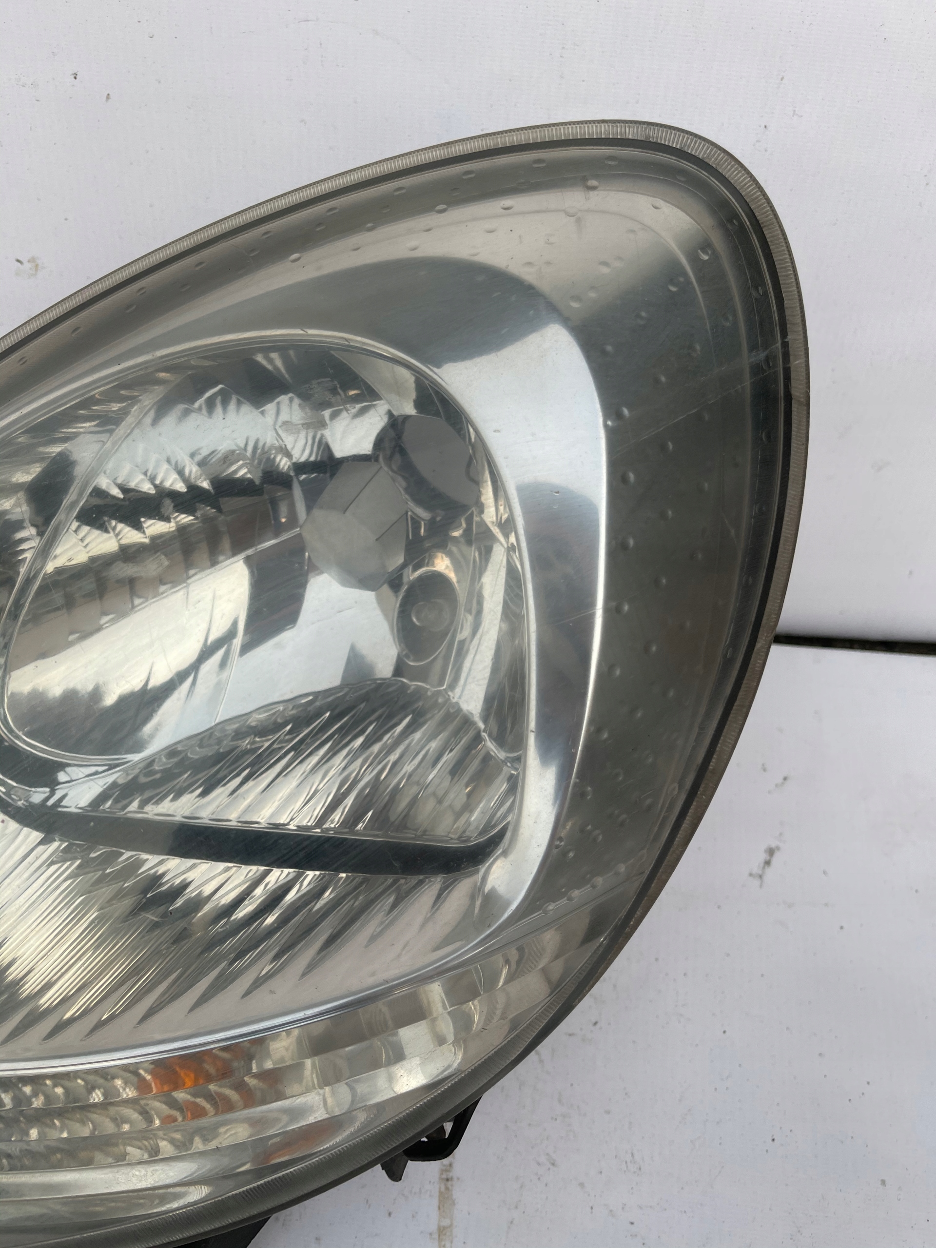 LAVE PREDNE SVETLO RENAULT KANGOO 03-08