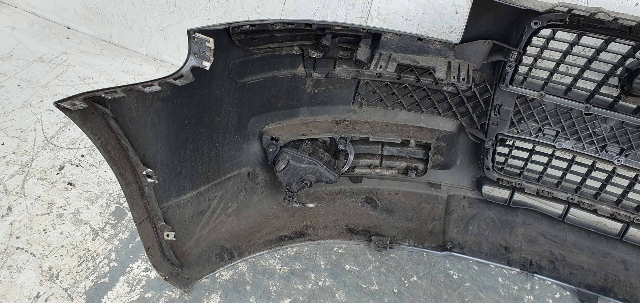 Audi A3 LIFT 05-07 8P PREDNÝ NÁRAZNÍK