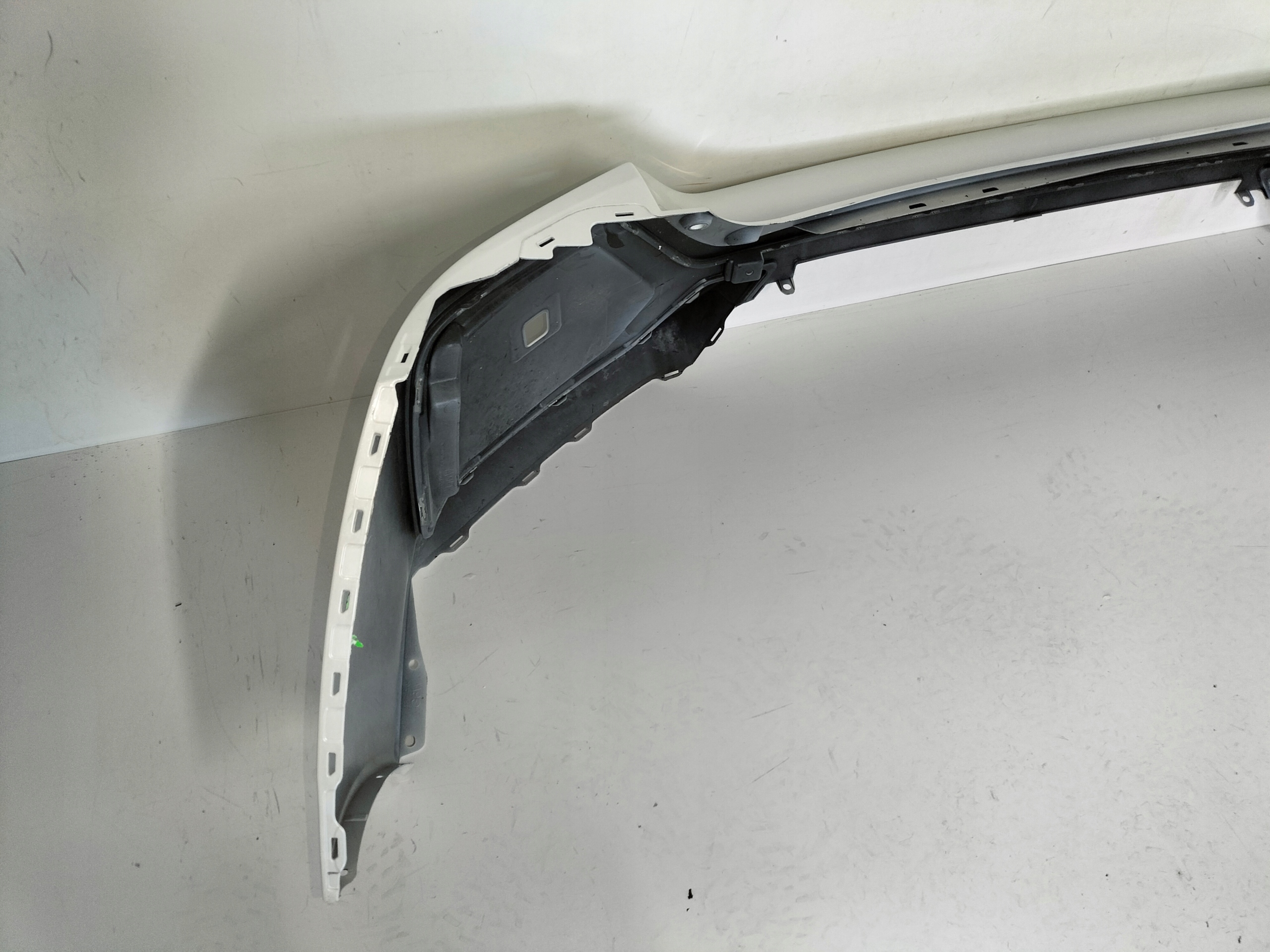 ZADNÝ NÁRAZNÍK HONDA CIVIC X 17- HB SPORT