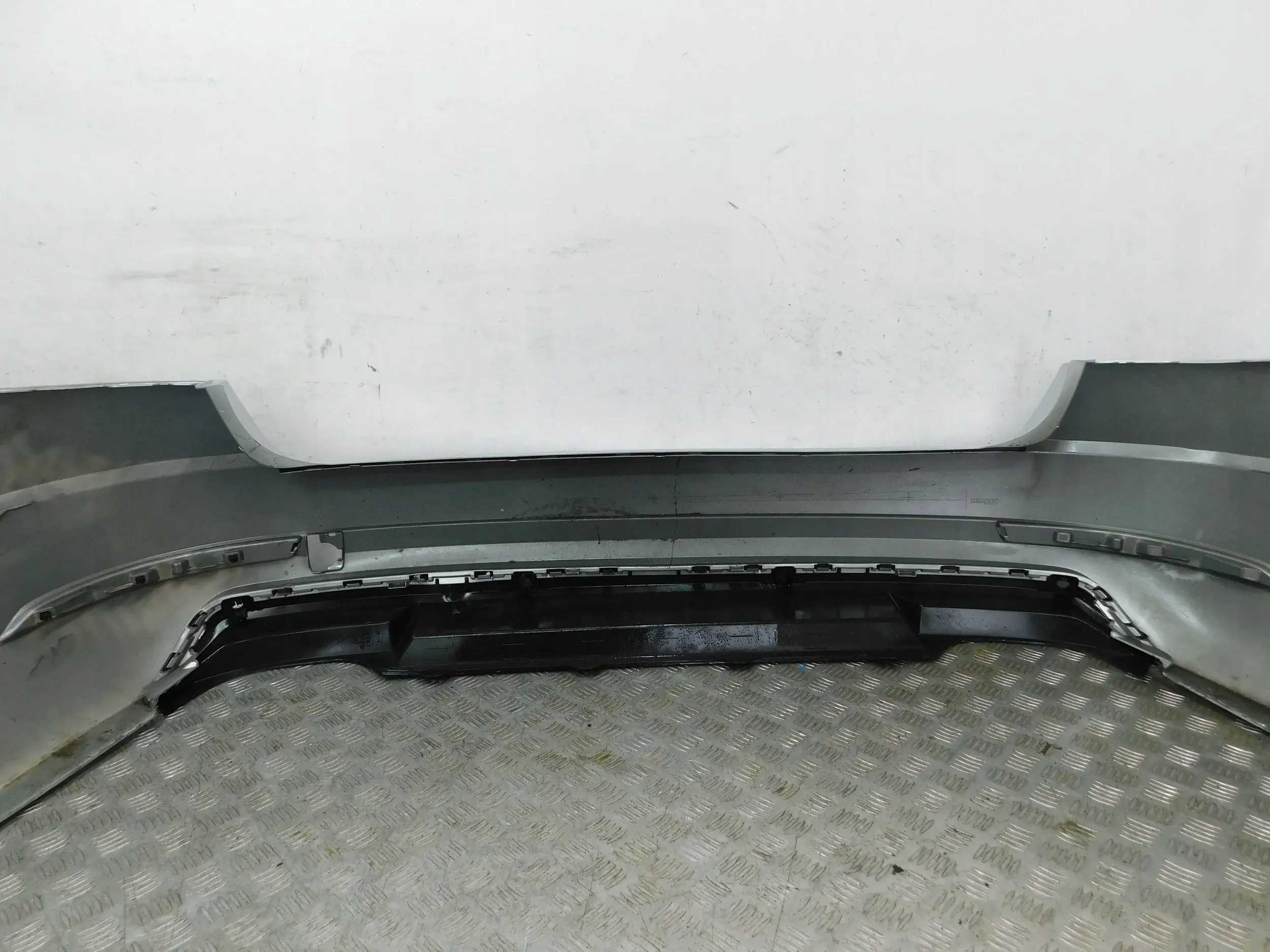 ZADNÝ NÁRAZNÍK SKODA OCTAVIA 3 III KOMBI