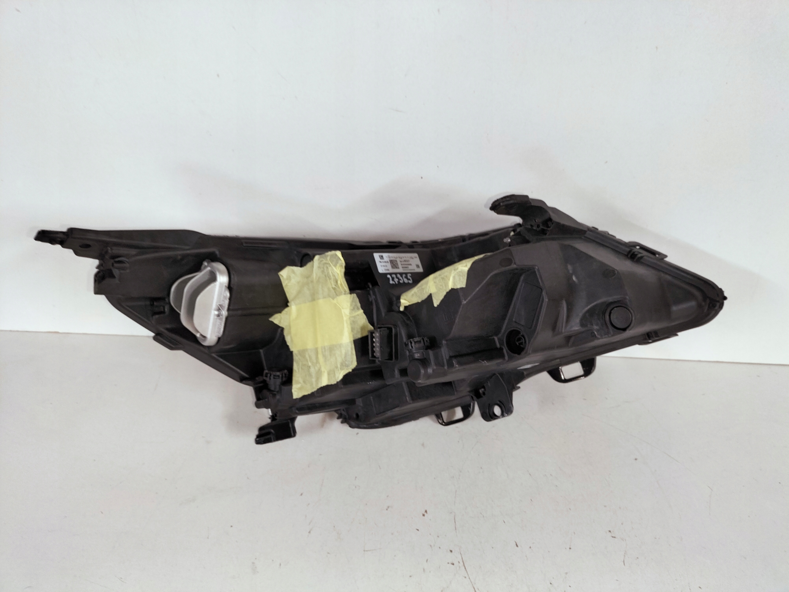 LAVE PREDNE SVETLO OPEL ASTRA V K 15-