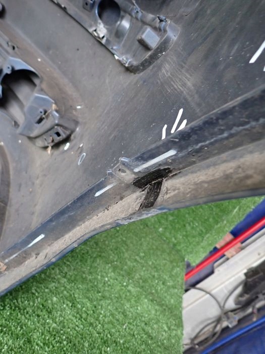 VW TOURAN LIFT 06-10 PREDNÝ NÁRAZNÍK
