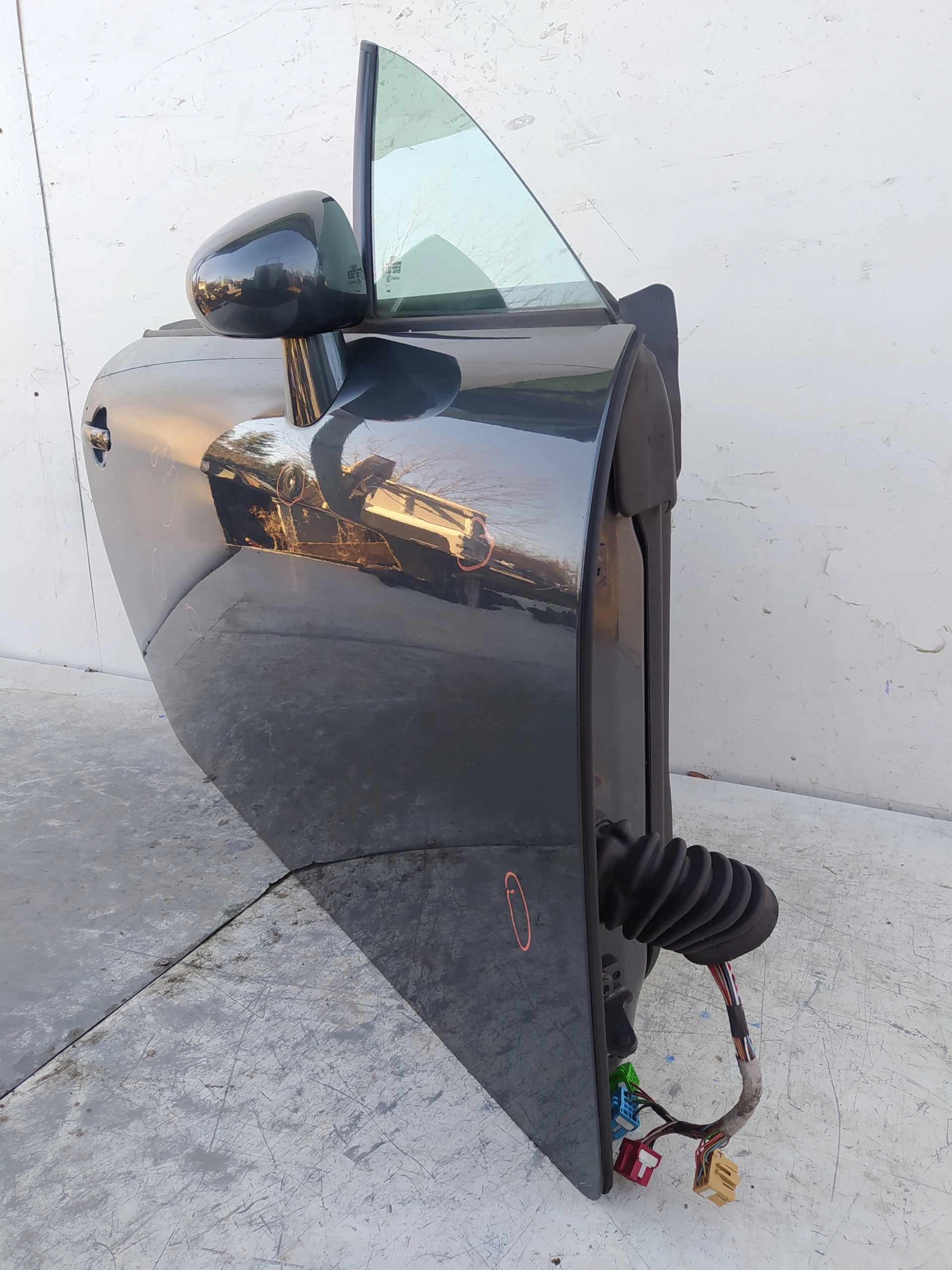 AUDI TT 8N PRAVE PREDNE DVERE