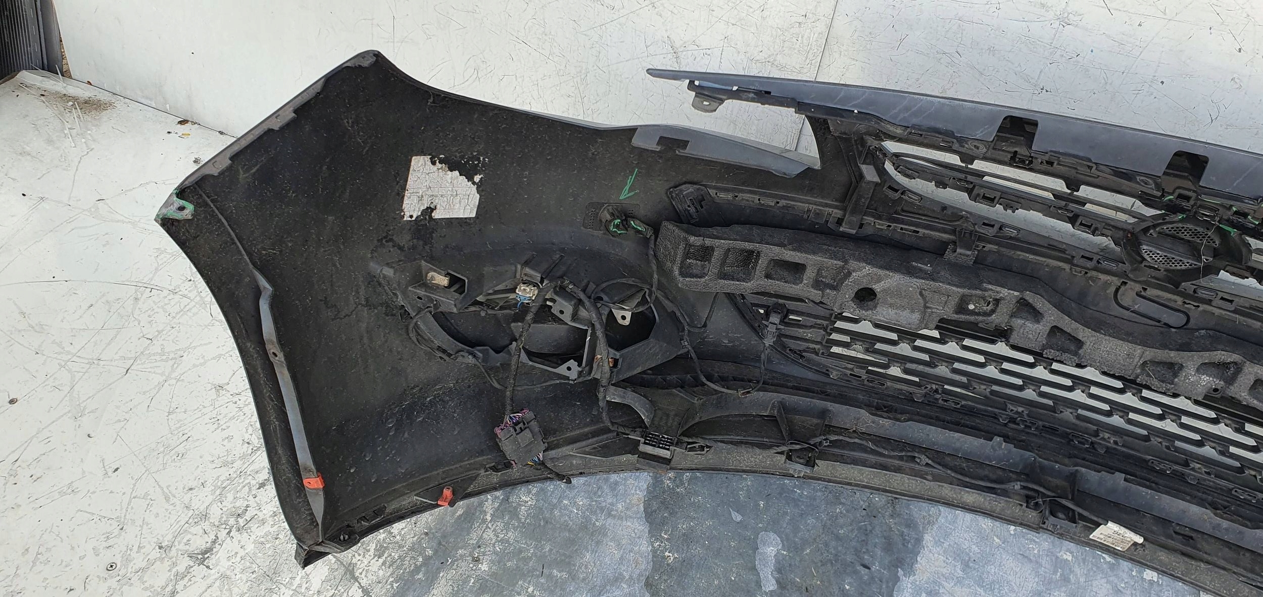 Opel Astra J lift PDC PREDNÝ NÁRAZNÍK 13368660