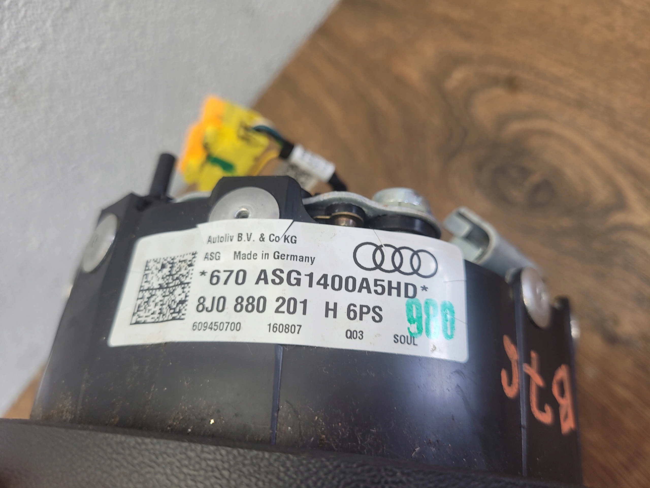 AUDI TT 8J VOLANTOVY AIRBAG 8J0880201