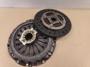 Iveco daily 2.3 diesel SPOJKOVÁ LAMELA PRITLACNY TANIER VALEO Iveco daily 2.3 diesel SPOJKOVÁ LAMELA PRITLACNY TANIER VALEO