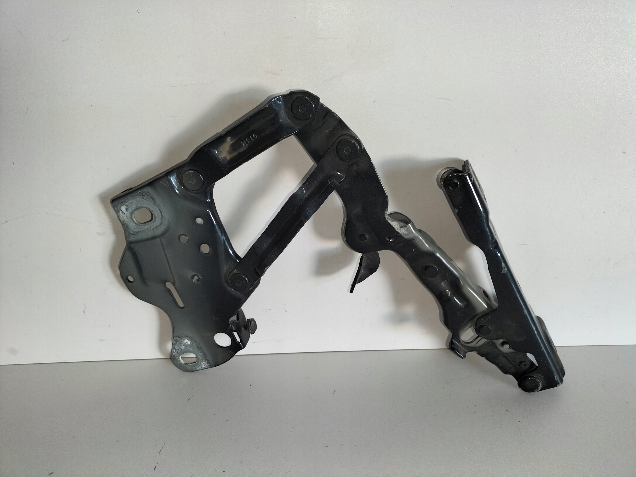 PRAVÝ PÁNT PREDNEJ KAPOTY BMW X5 G05 18- BMW X6 G06 19-