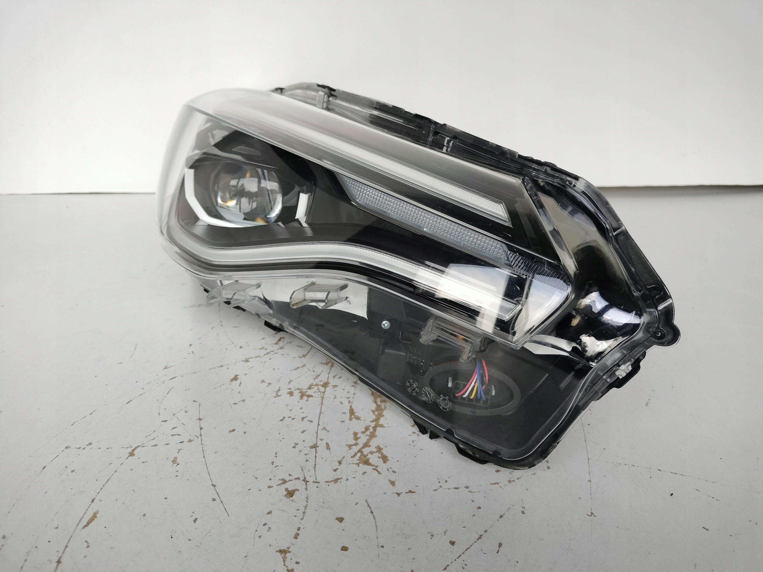 PRAVE PREDNE SVETLO RENAULT ZOE II 19- FULL LED