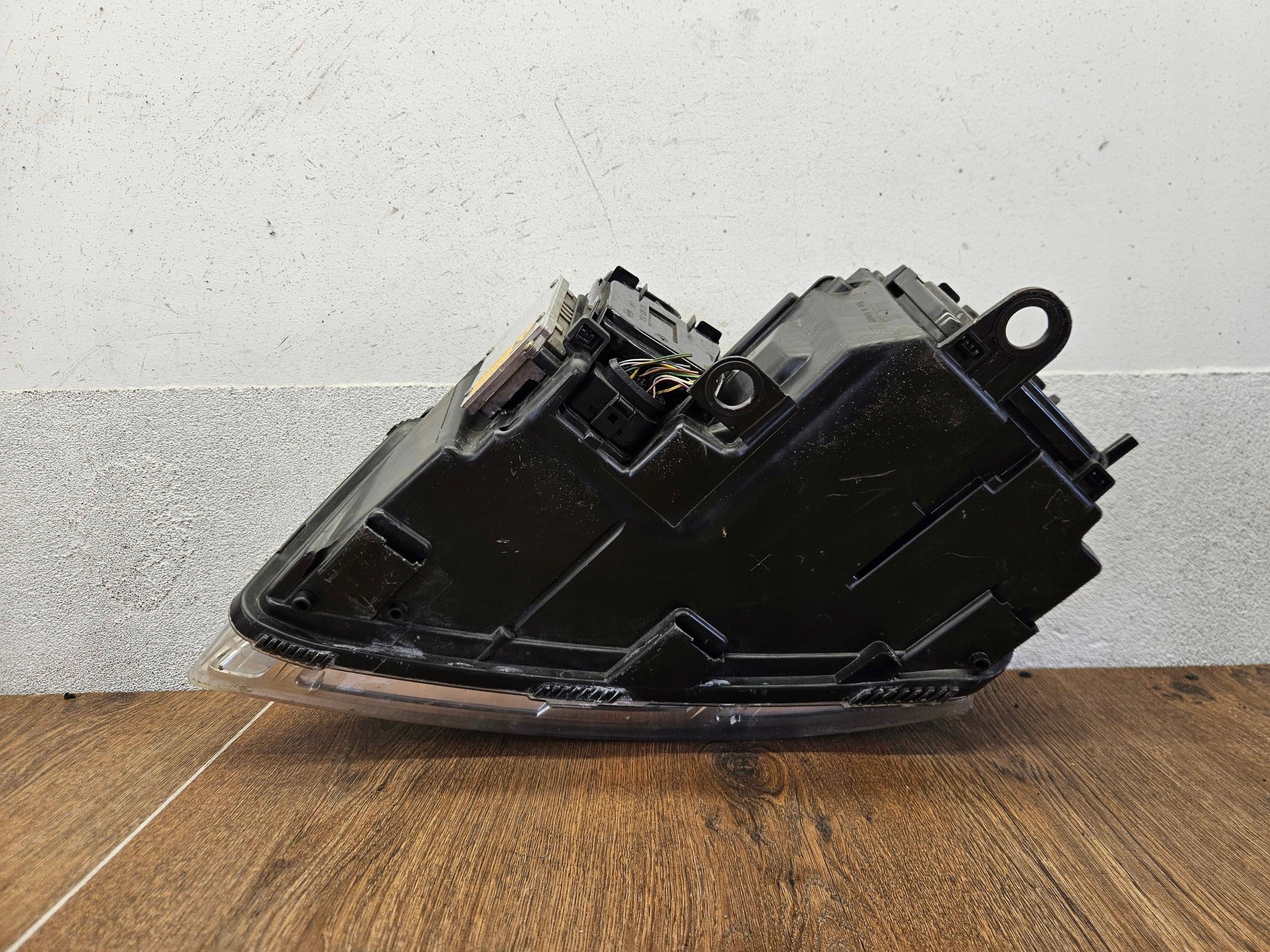 Audi A8 D3 4E lift 05-08 XENON SVETLO PRAVÝ PRAVA PREDNÝ PREDNÁ