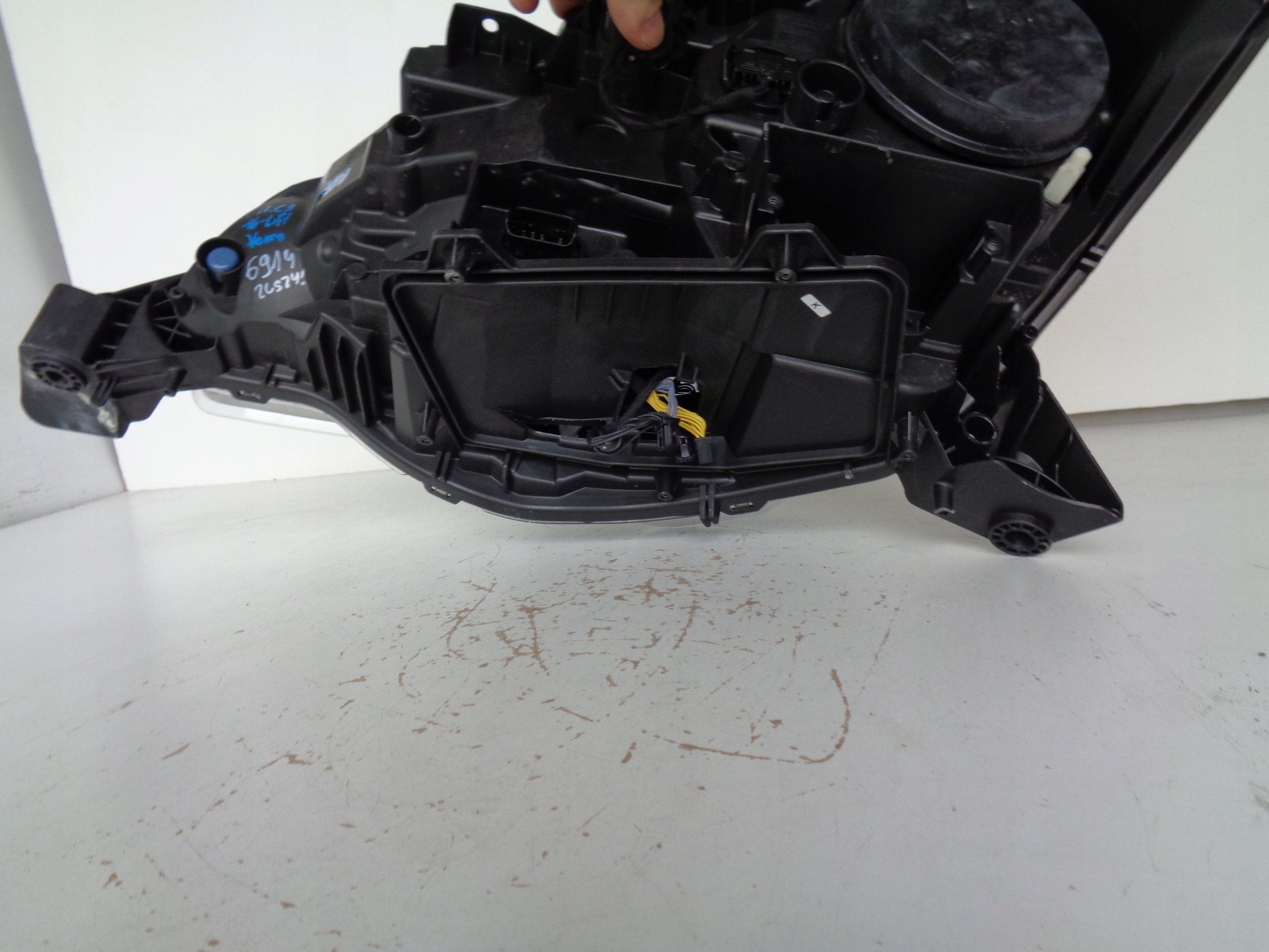 PRAVE PREDNE SVETLO CITROEN DS3 16- LIFT XENON LED