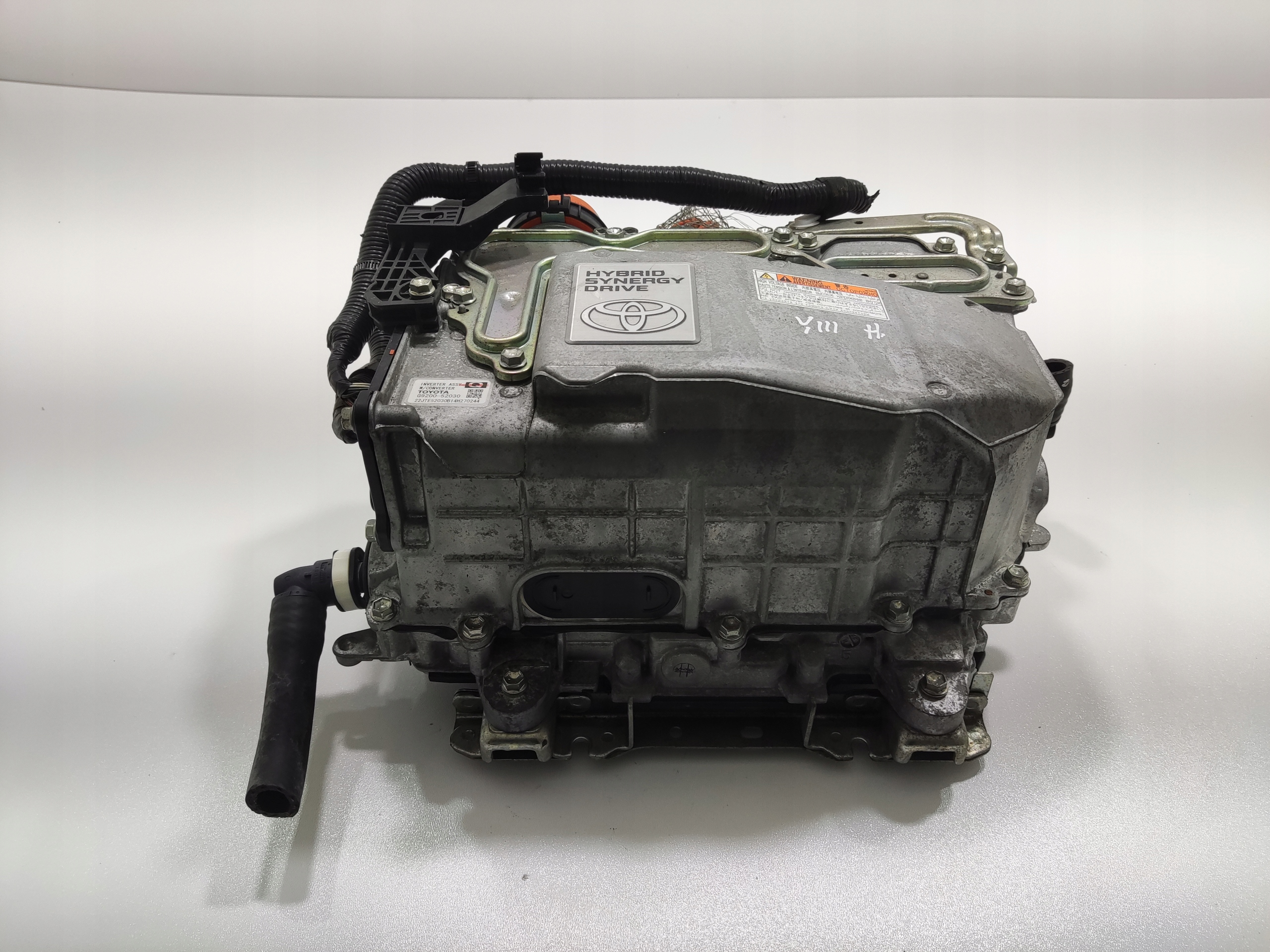 INVERTOR KONVERTOR TOYOTA YARIS III 1.5 HYBRID 2014-2017 LIFT G9200-52030