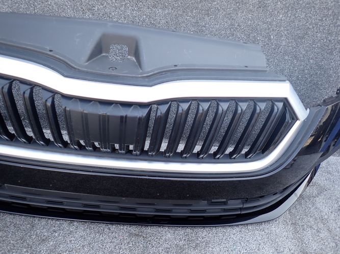 SKODA OCTAVIA IV 19- PREDNÝ NÁRAZNÍK